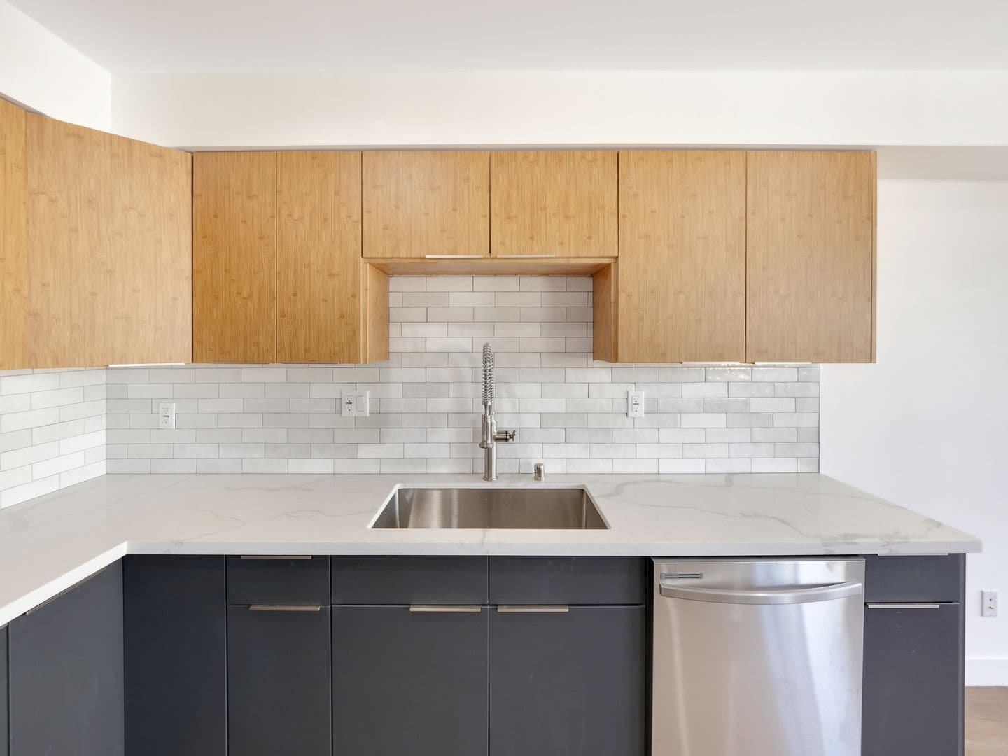Los Angeles Apartment: 1856 S. Redondo Blvd