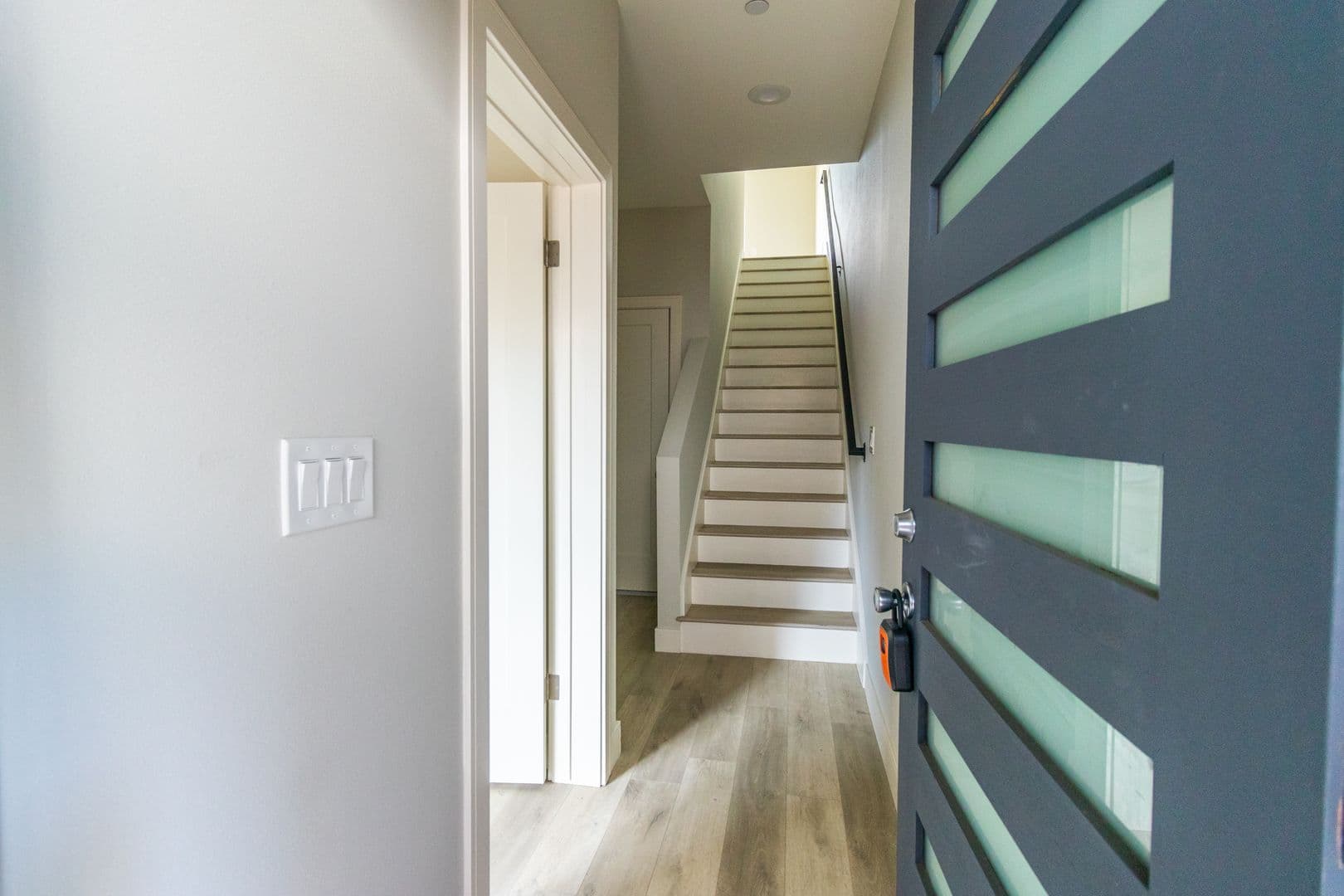 North Hollywood Townhome: 5132 Riverton Ave