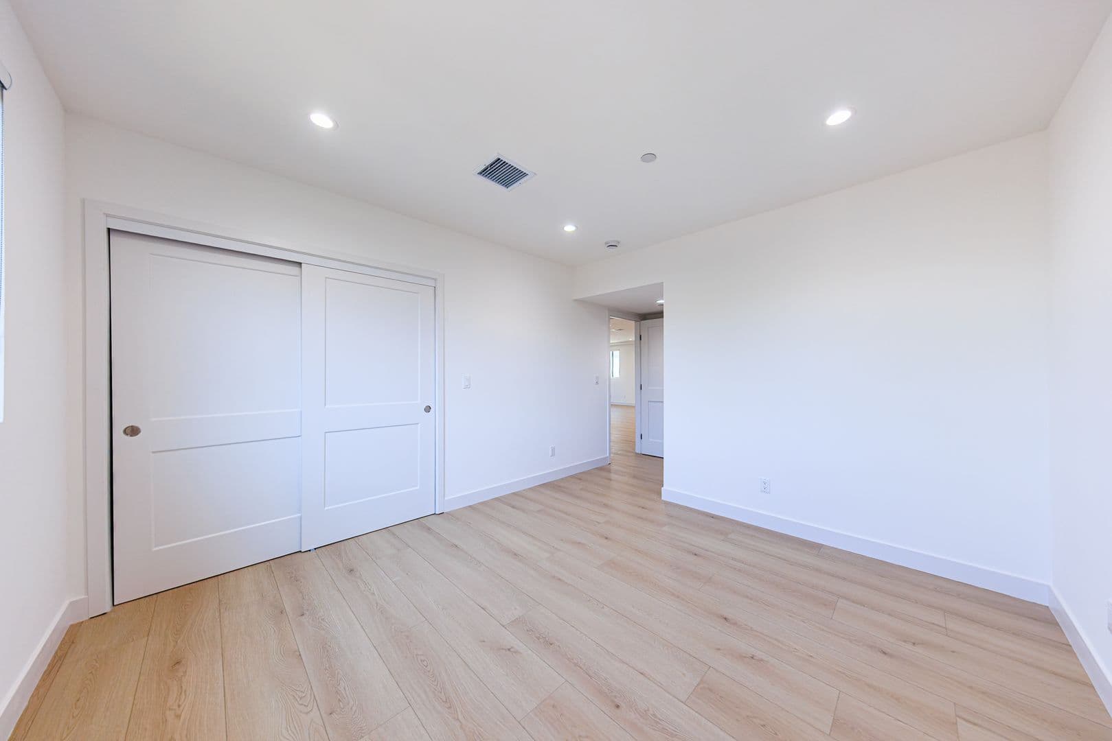 Los Angeles Apartment: 1021 S. Citrus Ave.