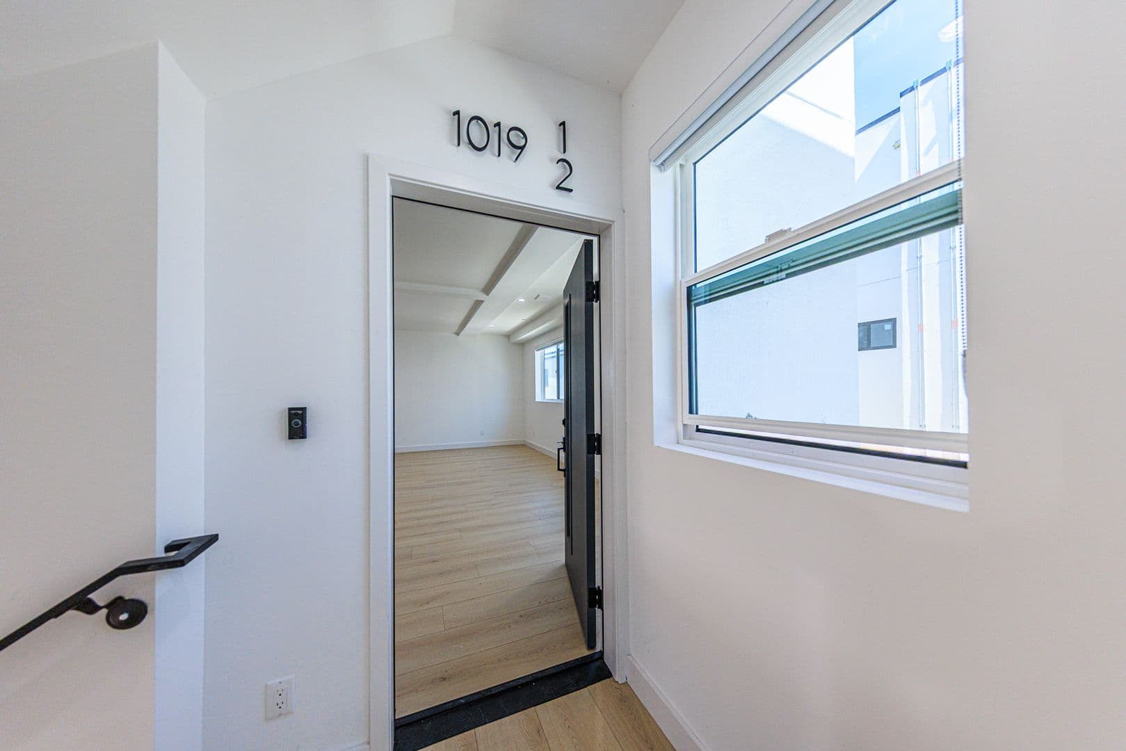 Los Angeles Apartment: 1021 S. Citrus Ave.