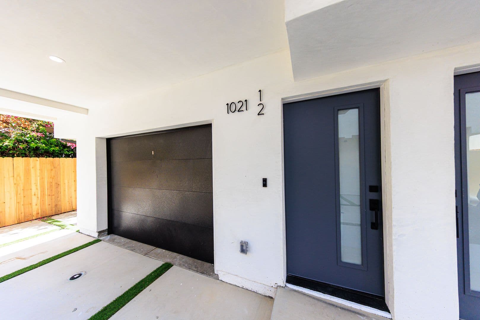 Los Angeles Apartment: 1021 S. Citrus Ave.