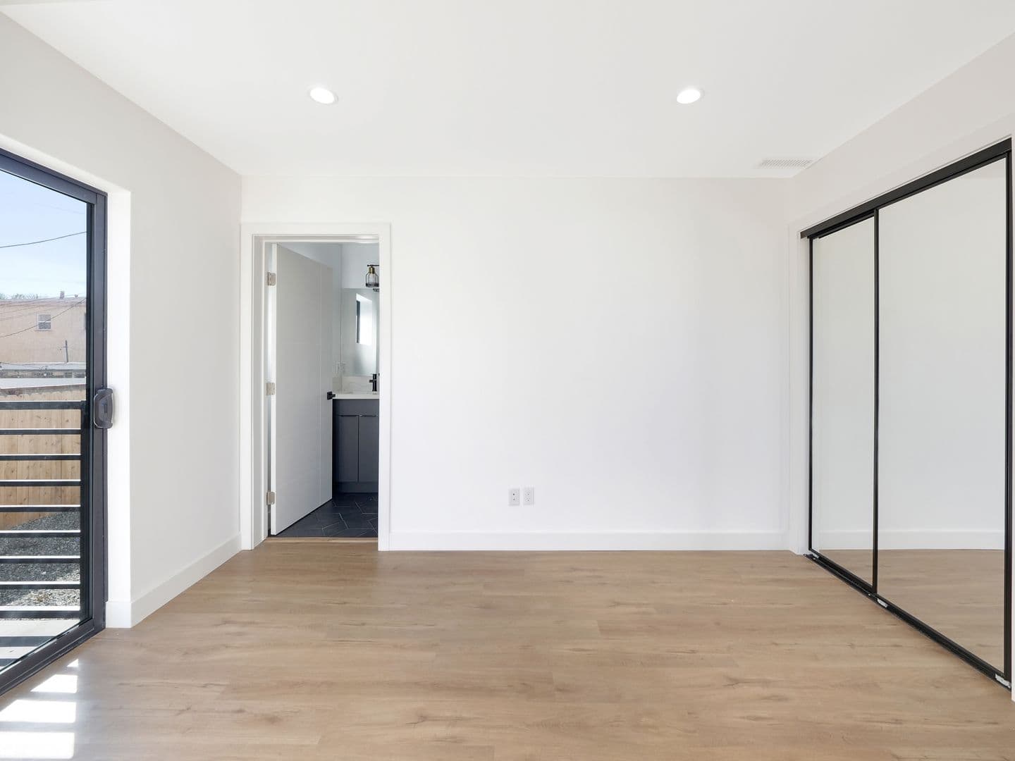 Los Angeles Apartment: 1856 S. Redondo Blvd