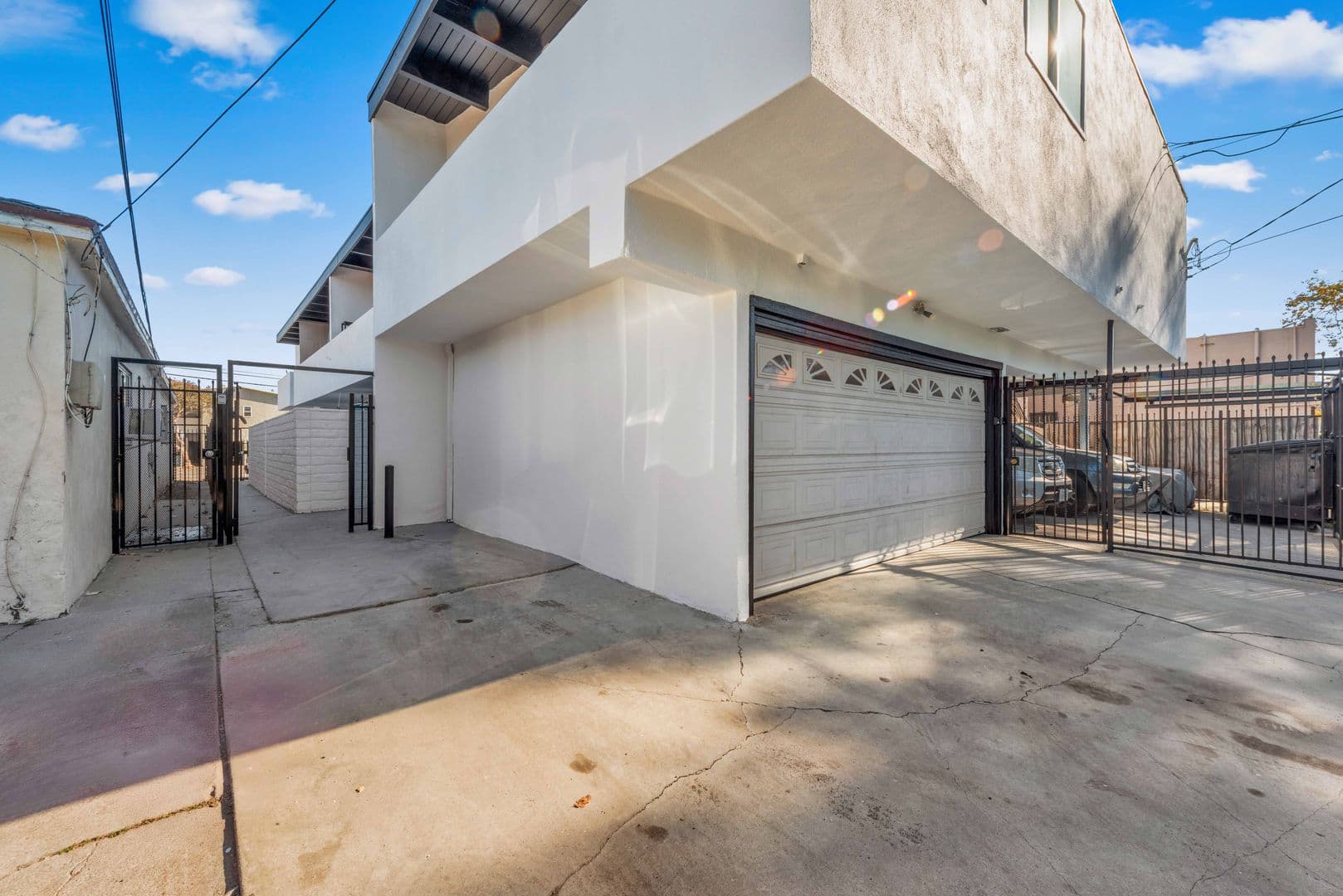 Los Angeles Apartment: 12121 Washington Pl