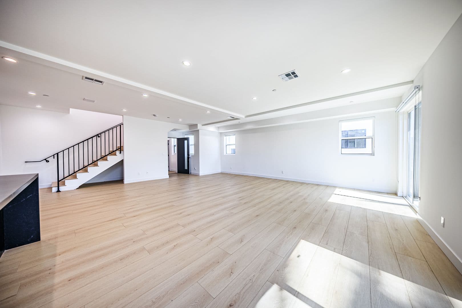 Los Angeles Apartment: 1021 S. Citrus Ave.