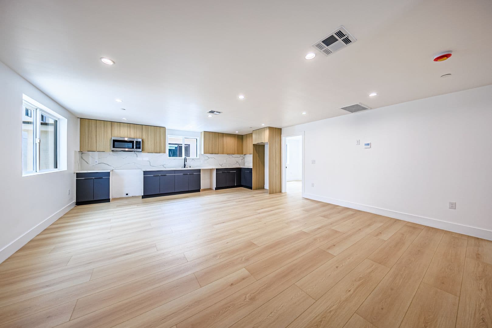 Los Angeles Apartment: 1015 S. Citrus Ave