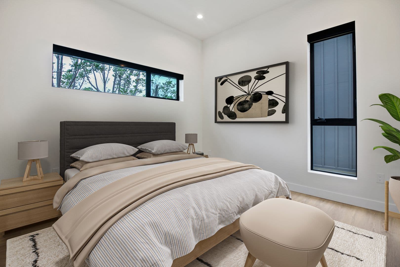 Los Angeles Apartment: 3460 Virginia Rd