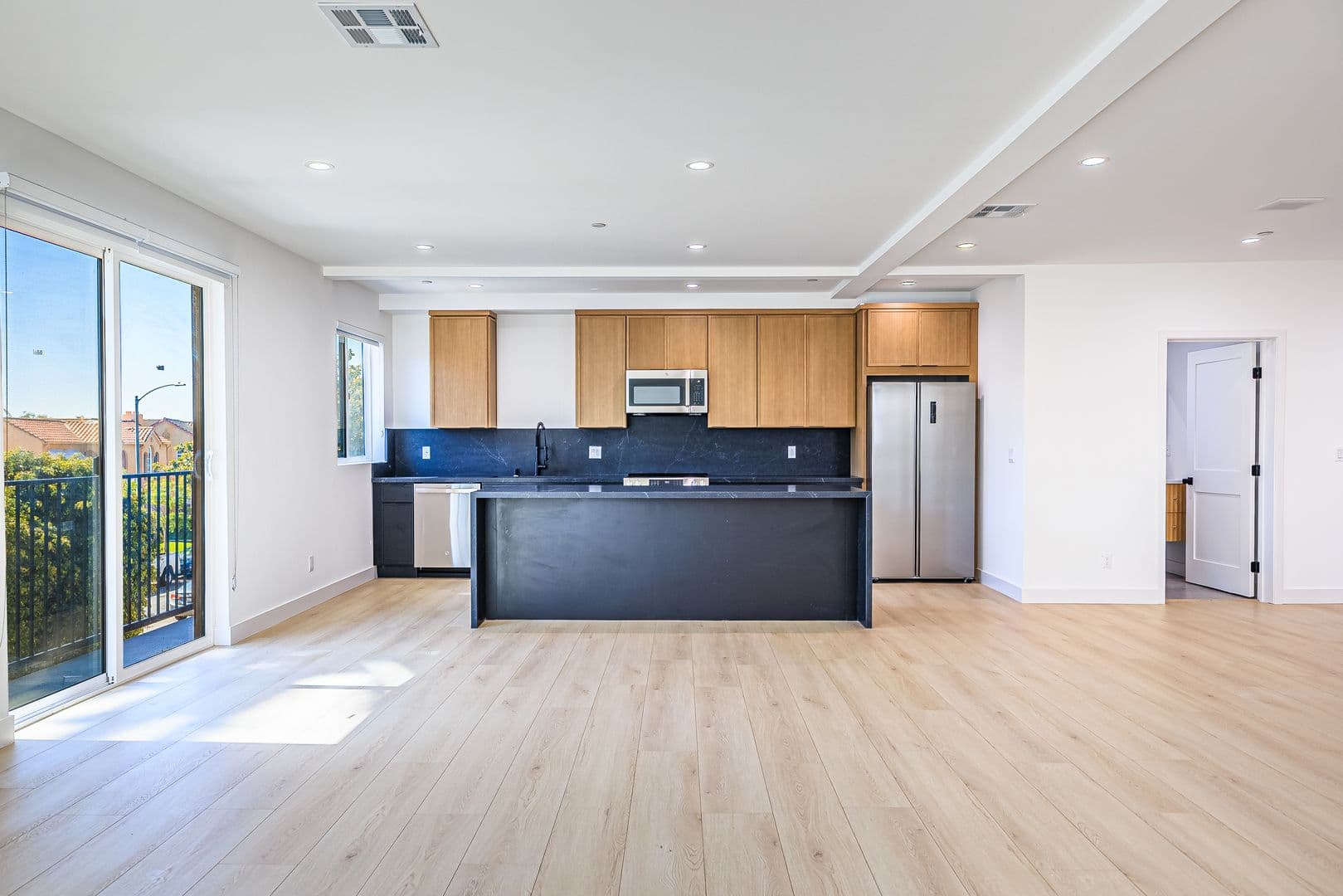 Los Angeles Apartment: 1021 S. Citrus Ave.