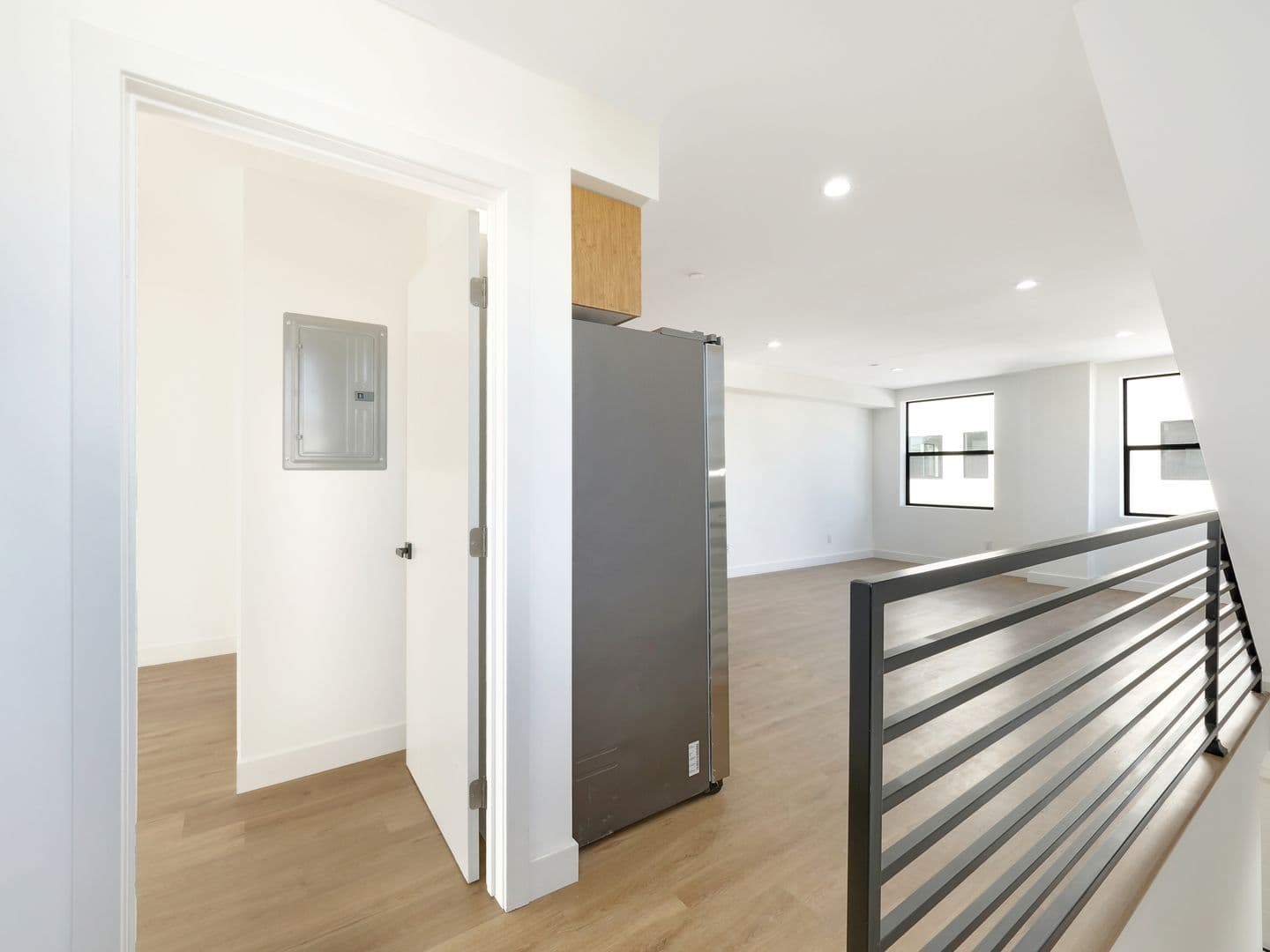 Los Angeles Apartment: 1856 S. Redondo Blvd