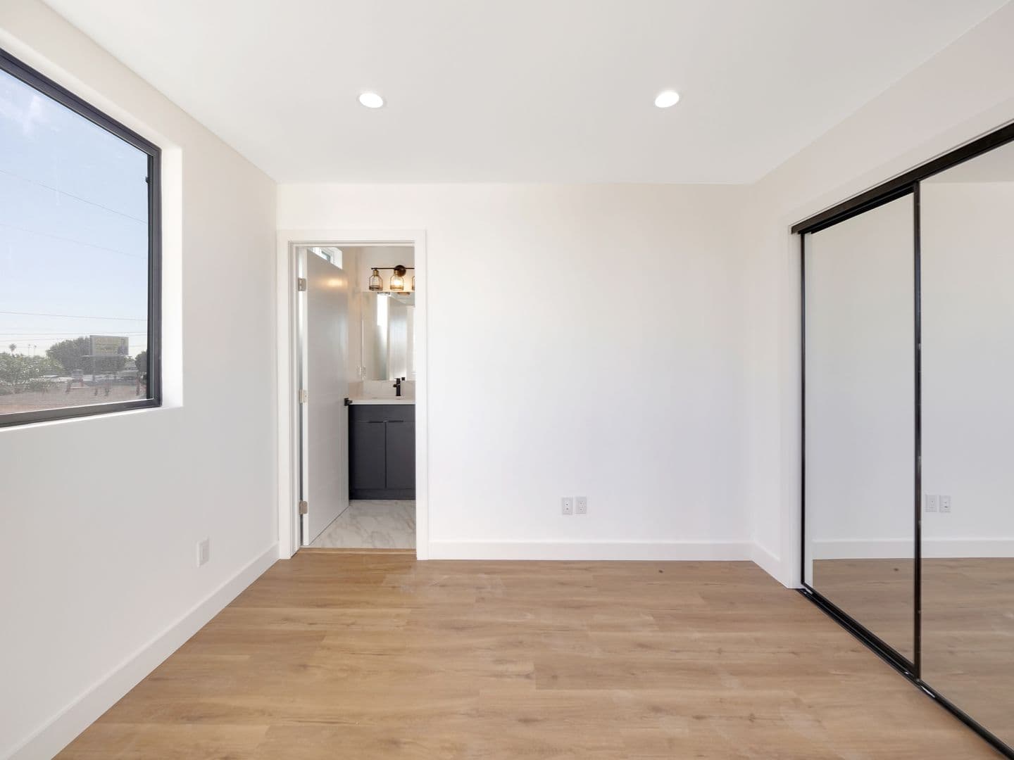 Los Angeles Apartment: 1856 S. Redondo Blvd