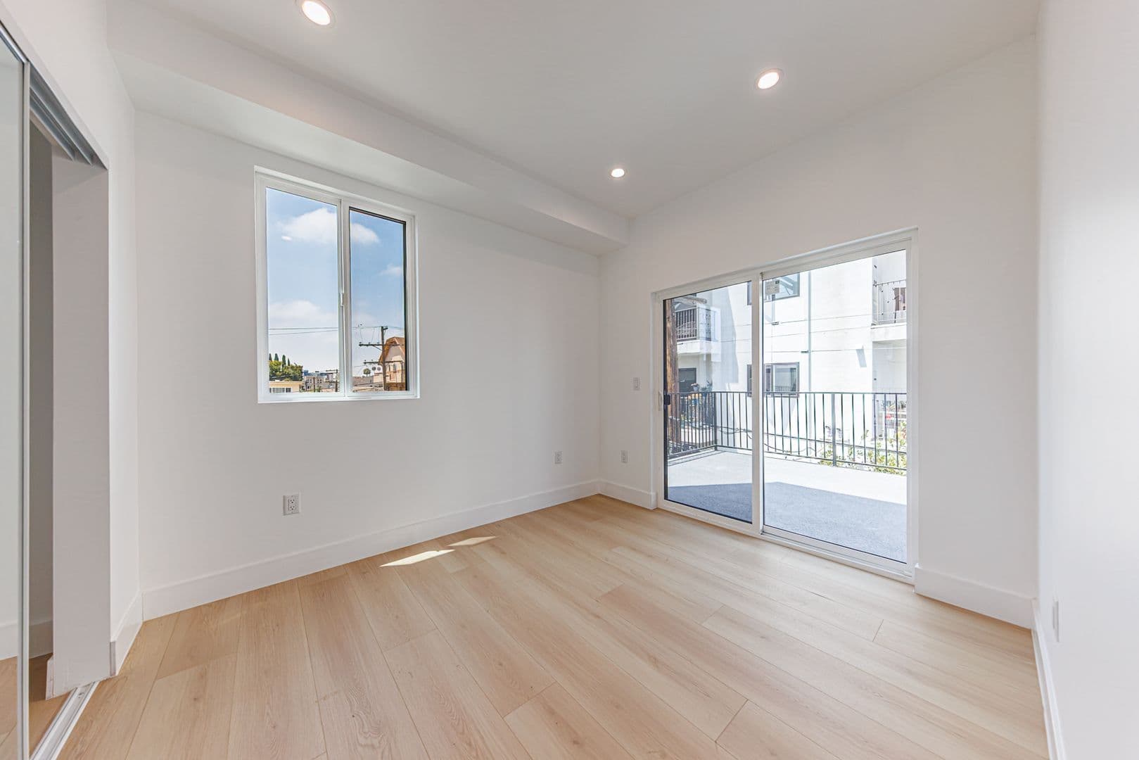Los Angeles Apartment: 1065 S. Corning St