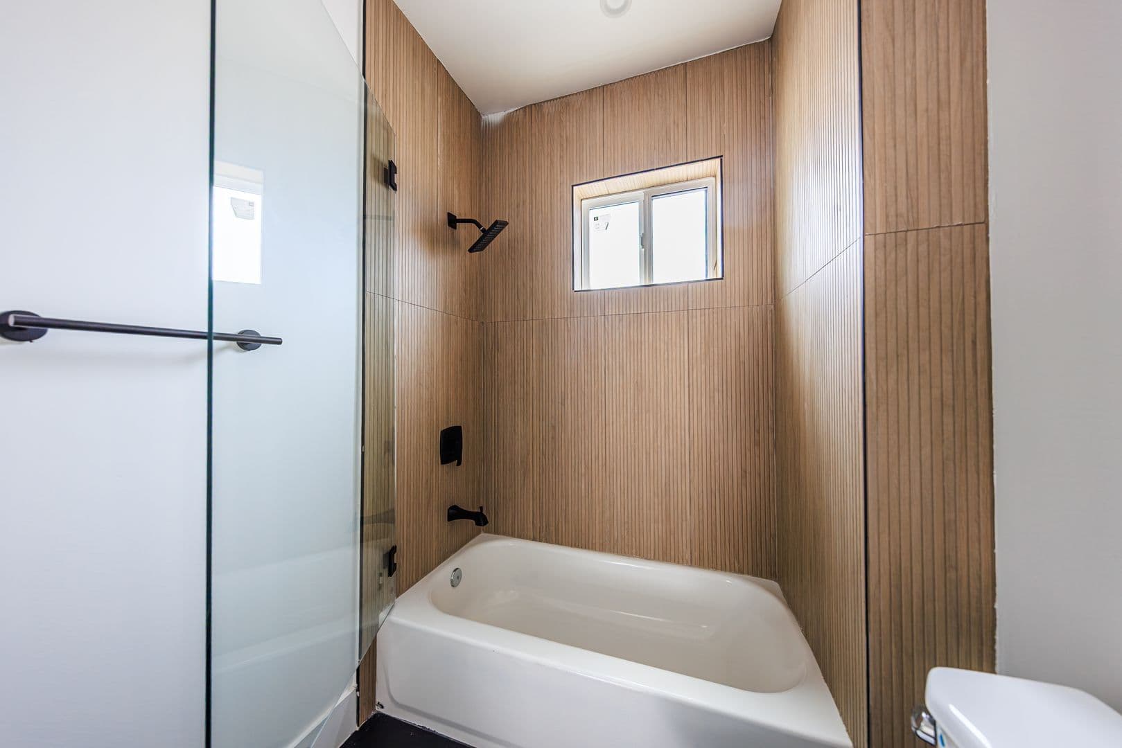 Los Angeles Apartment: 1015 S. Citrus Ave