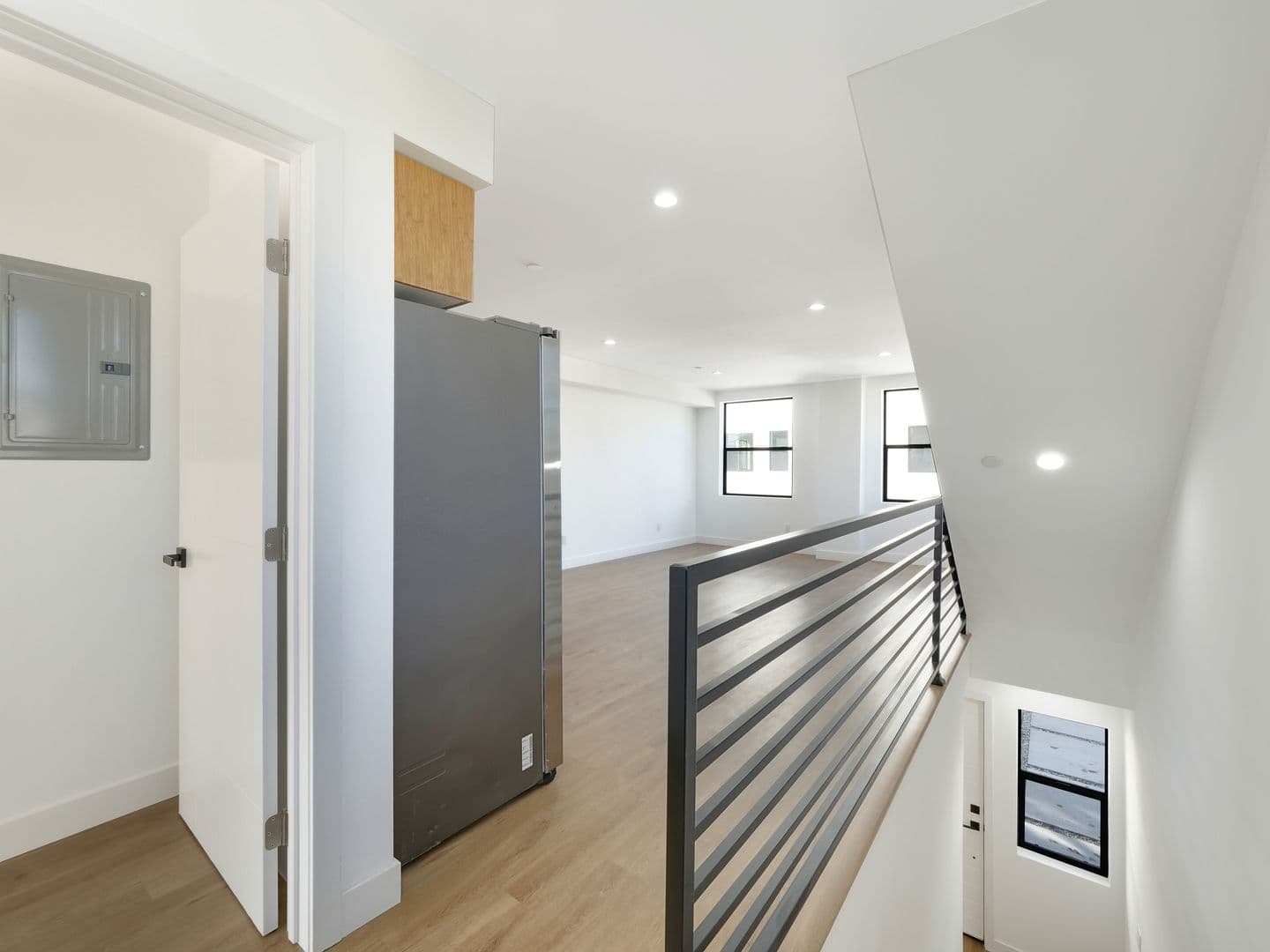 Los Angeles Apartment: 1856 S. Redondo Blvd