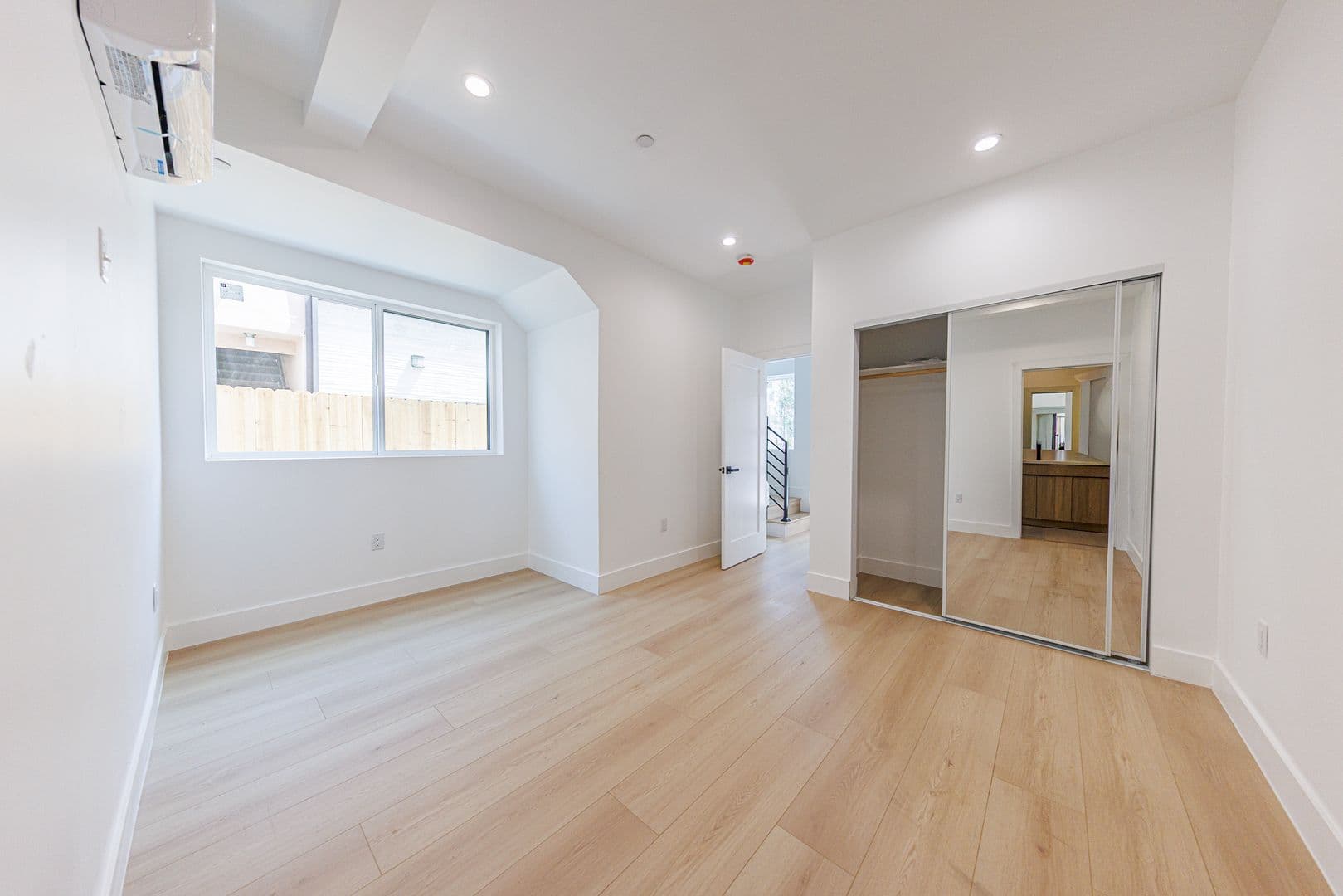 Los Angeles Apartment: 1065 S. Corning St