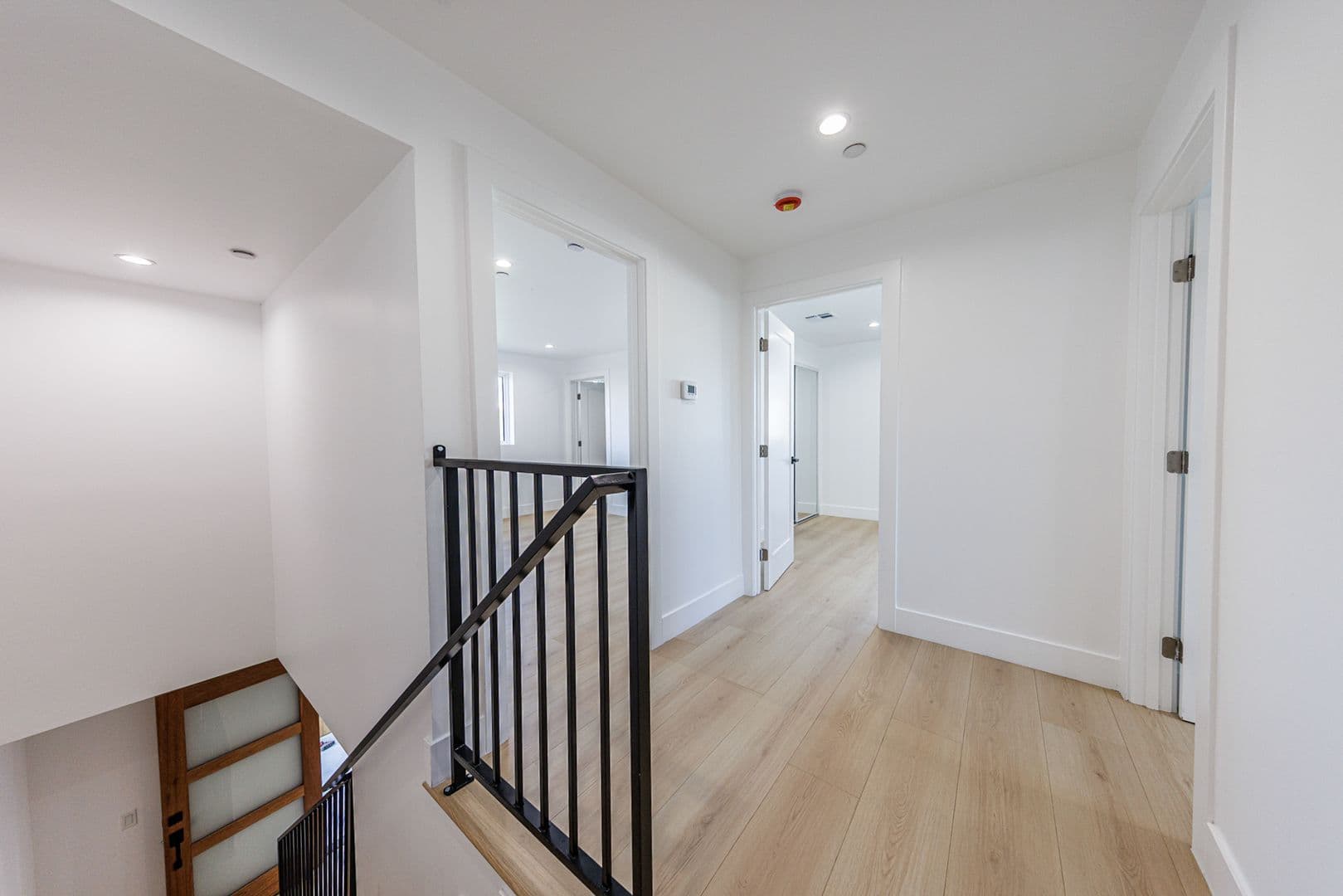Los Angeles, CA Apartment: 2938 S. Sycamore Ave