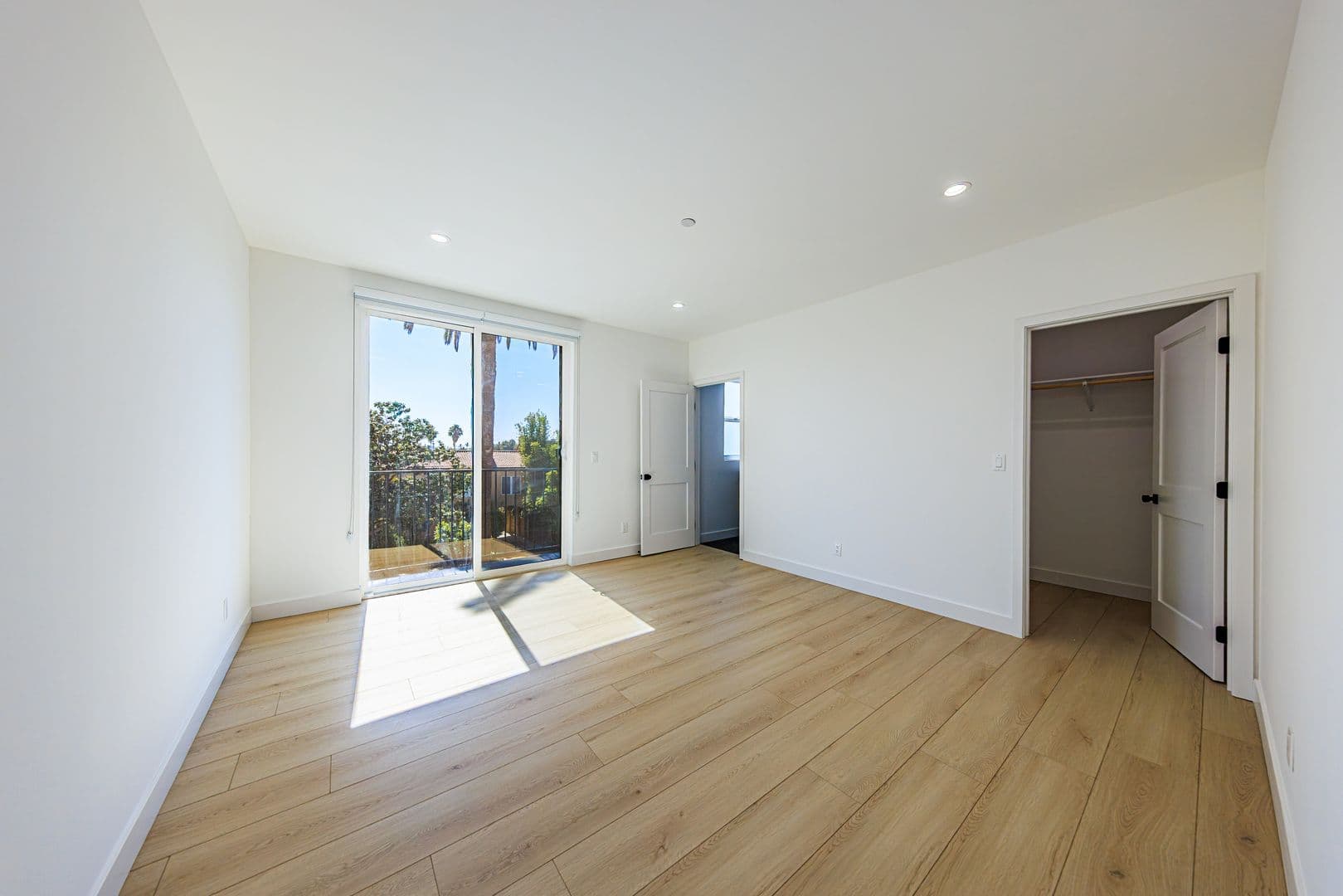 Los Angeles Apartment: 1021 S. Citrus Ave.