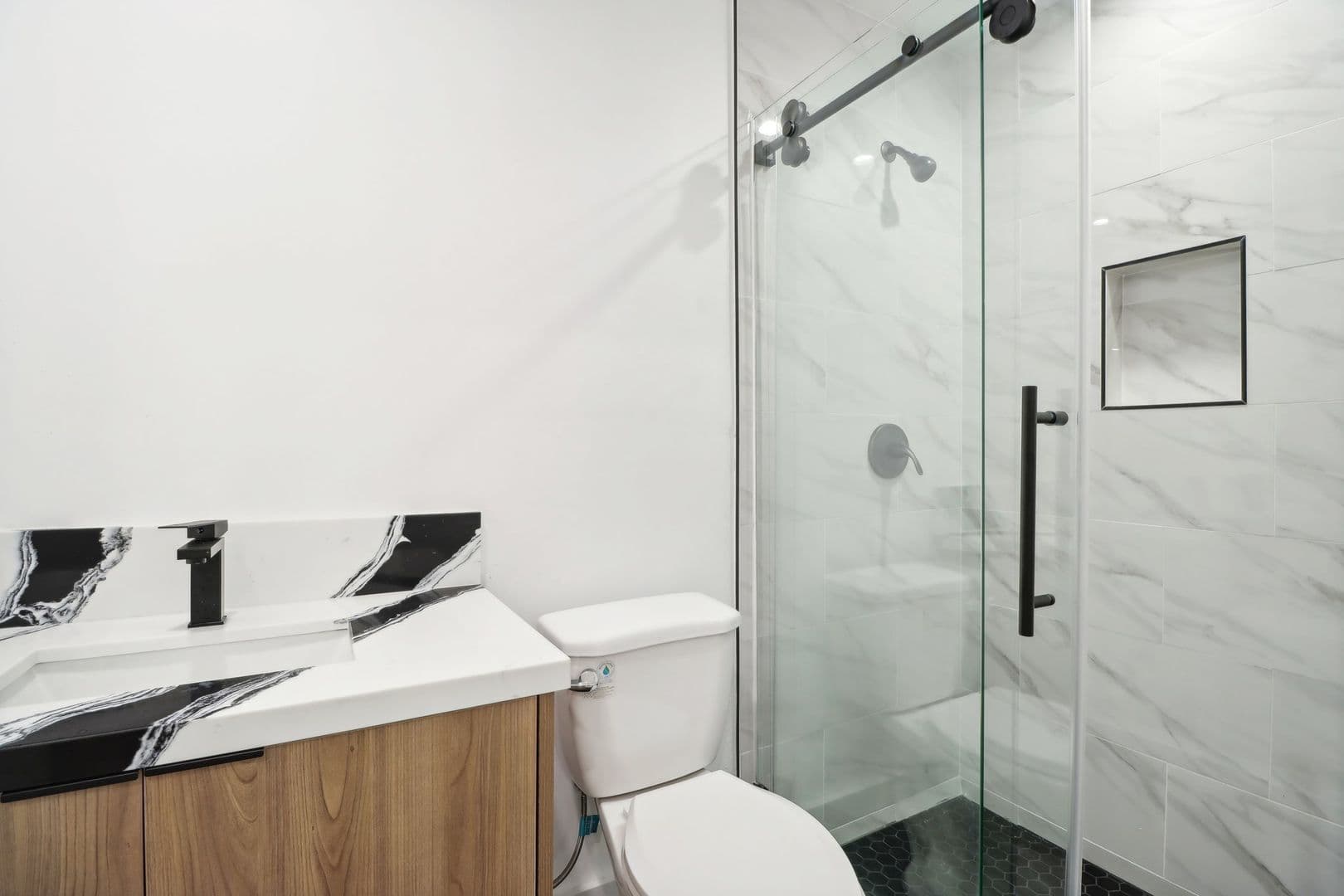 Los Angeles Apartment: 4512 St. Elmo Dr