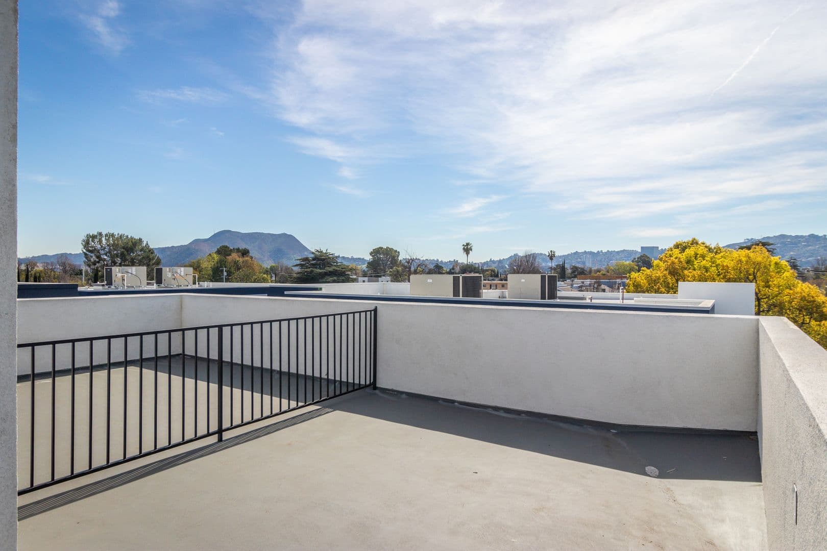 North Hollywood Townhome: 5132 Riverton Ave