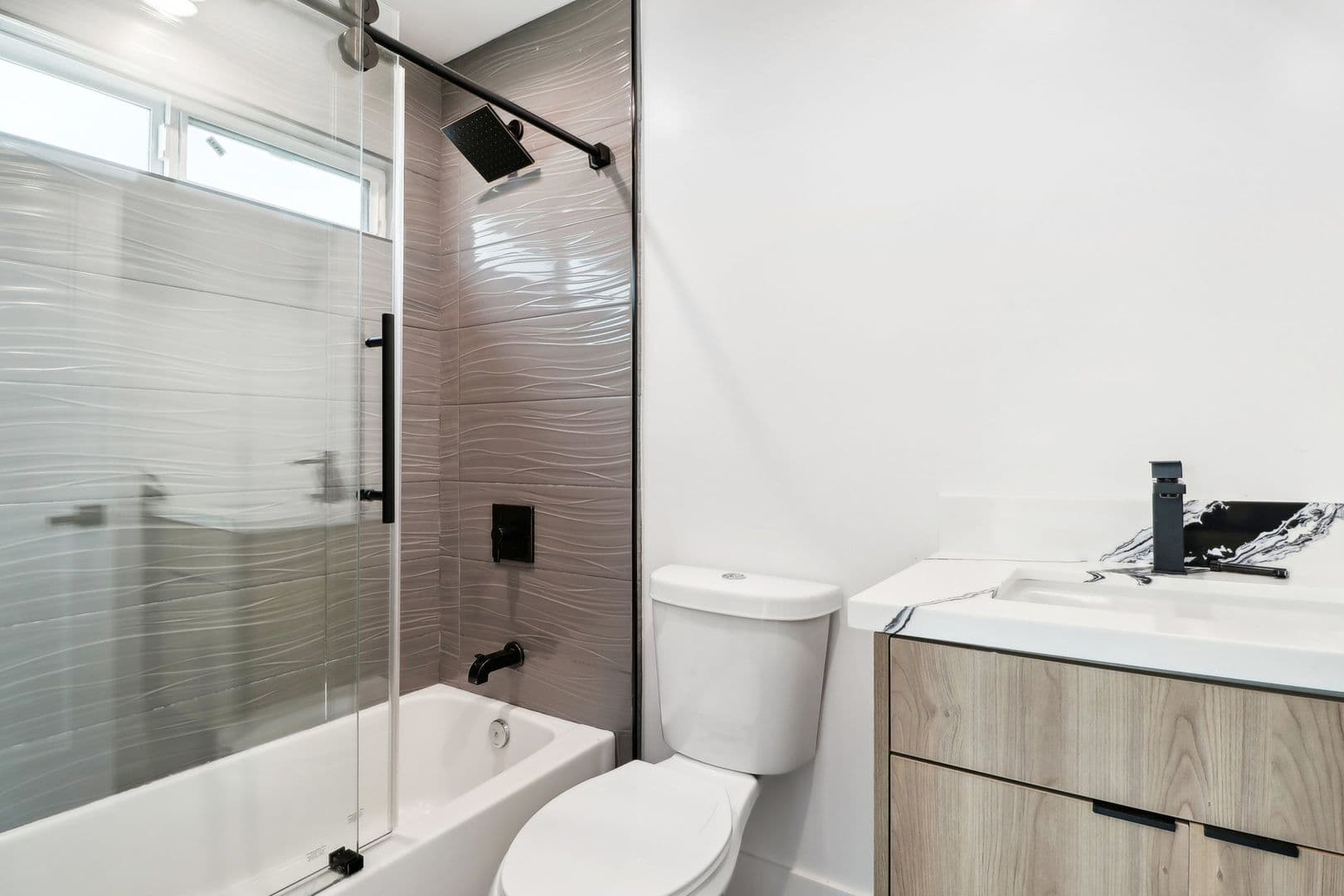 Los Angeles Apartment: 4512 St. Elmo Dr