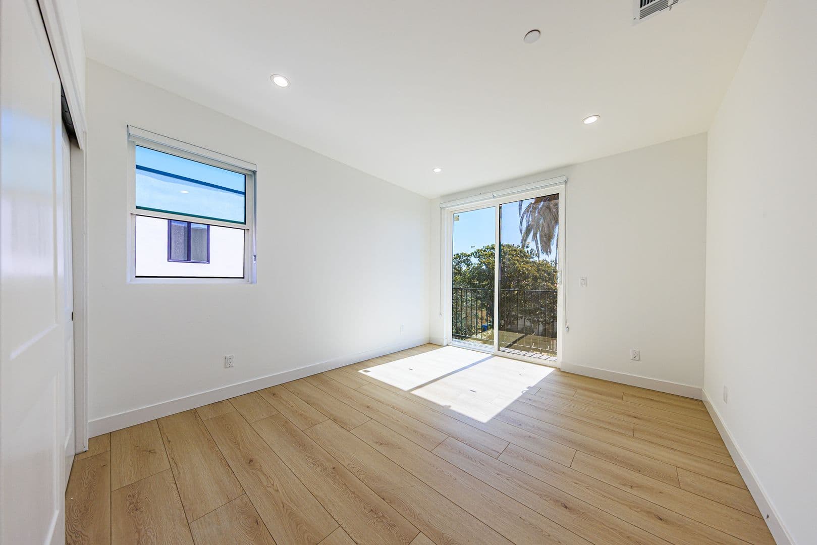 Los Angeles Apartment: 1021 S. Citrus Ave.