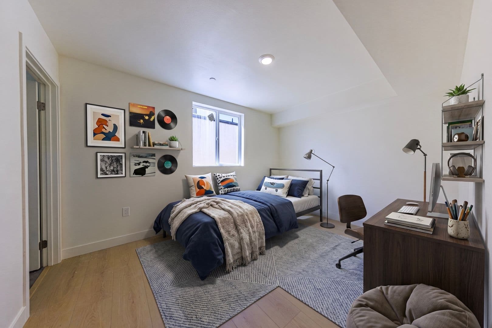 Los Angeles Townhome: 1652 Murchison St
