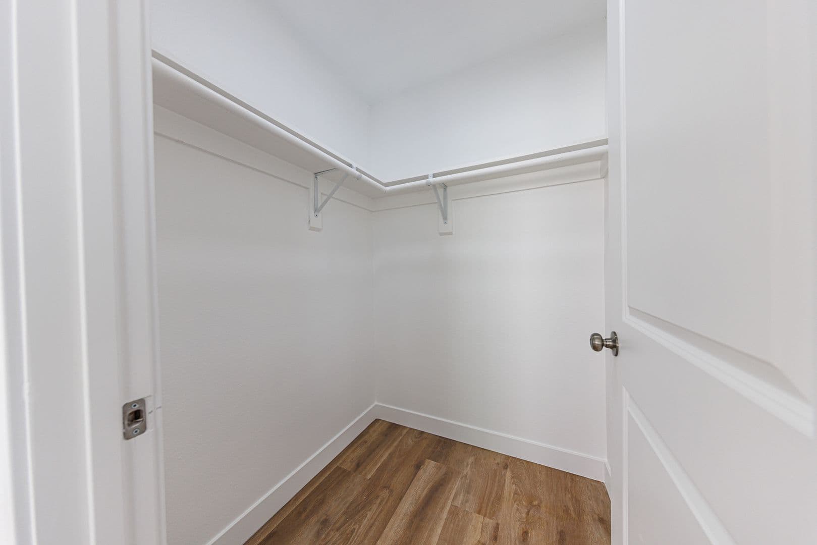 Los Angeles Townhome: 5327 Geer St