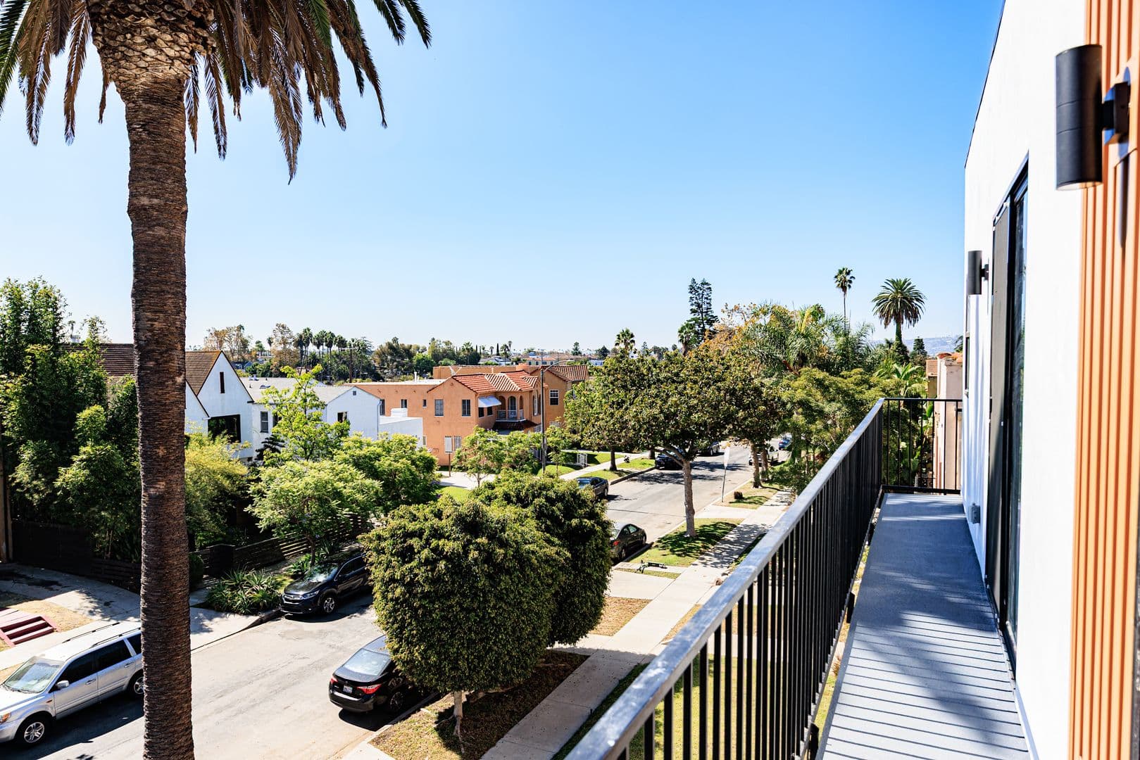 Los Angeles Apartment: 1021 S. Citrus Ave.