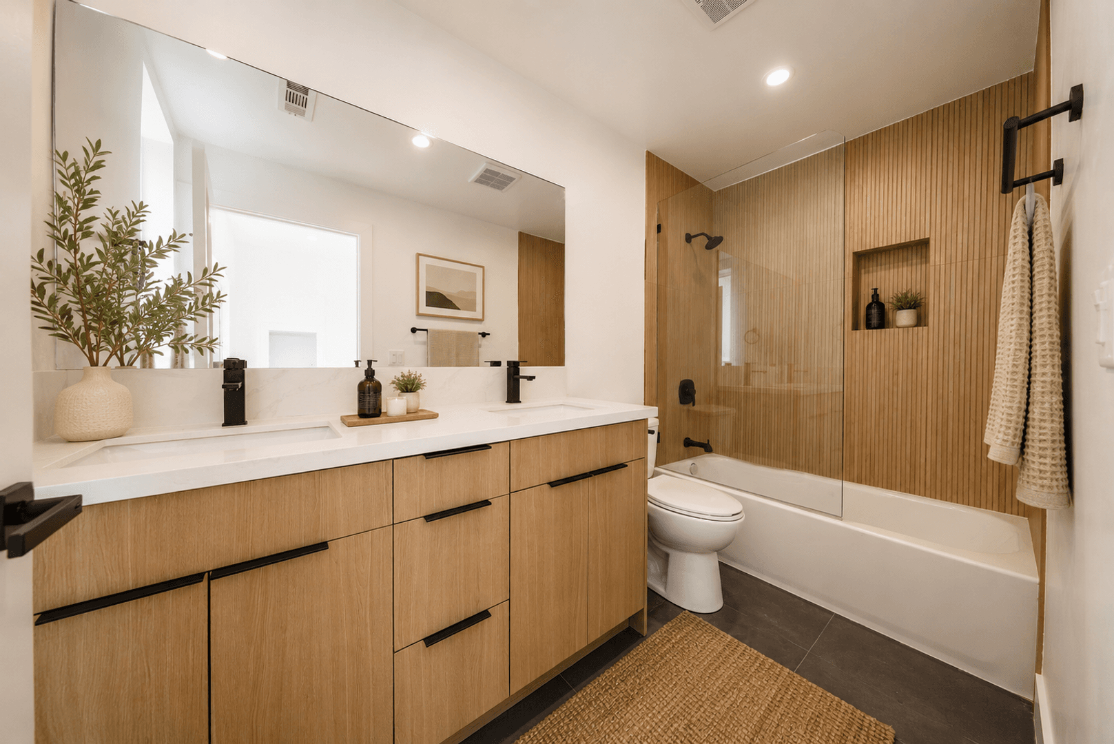 Los Angeles Apartment: 1065 S. Corning St