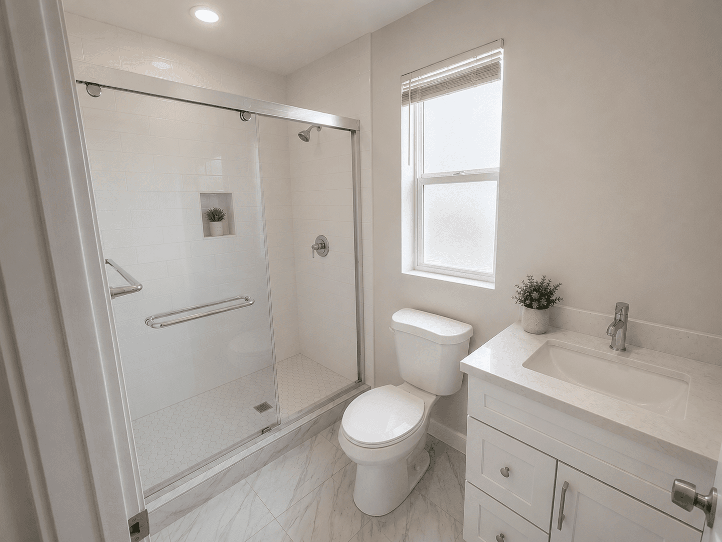 Los Angeles Apartment: 537 W Colden Ave