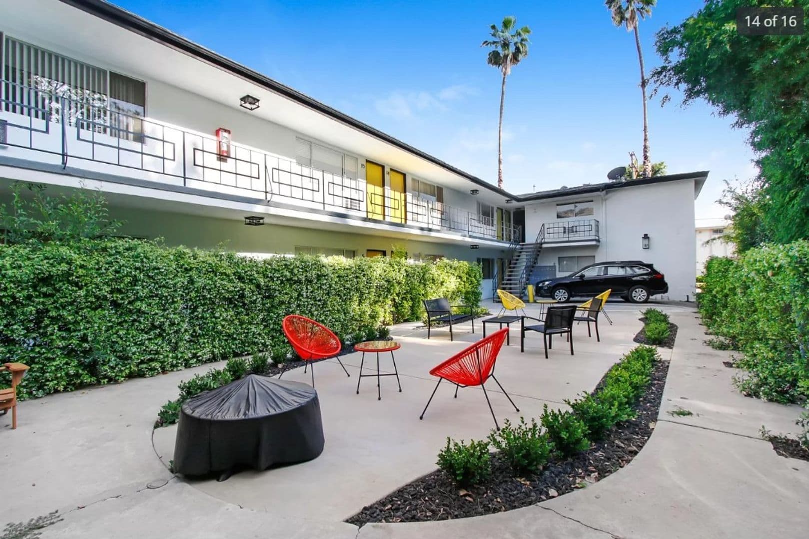 Burbank Apartment: 2001 Peyton Ave