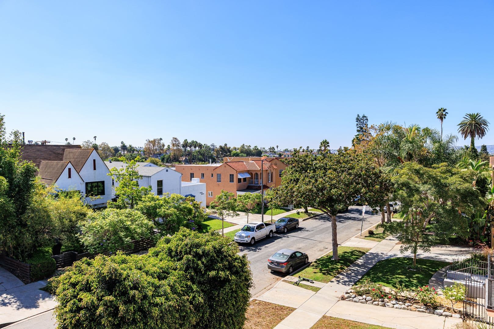 Los Angeles Apartment: 1021 S. Citrus Ave.