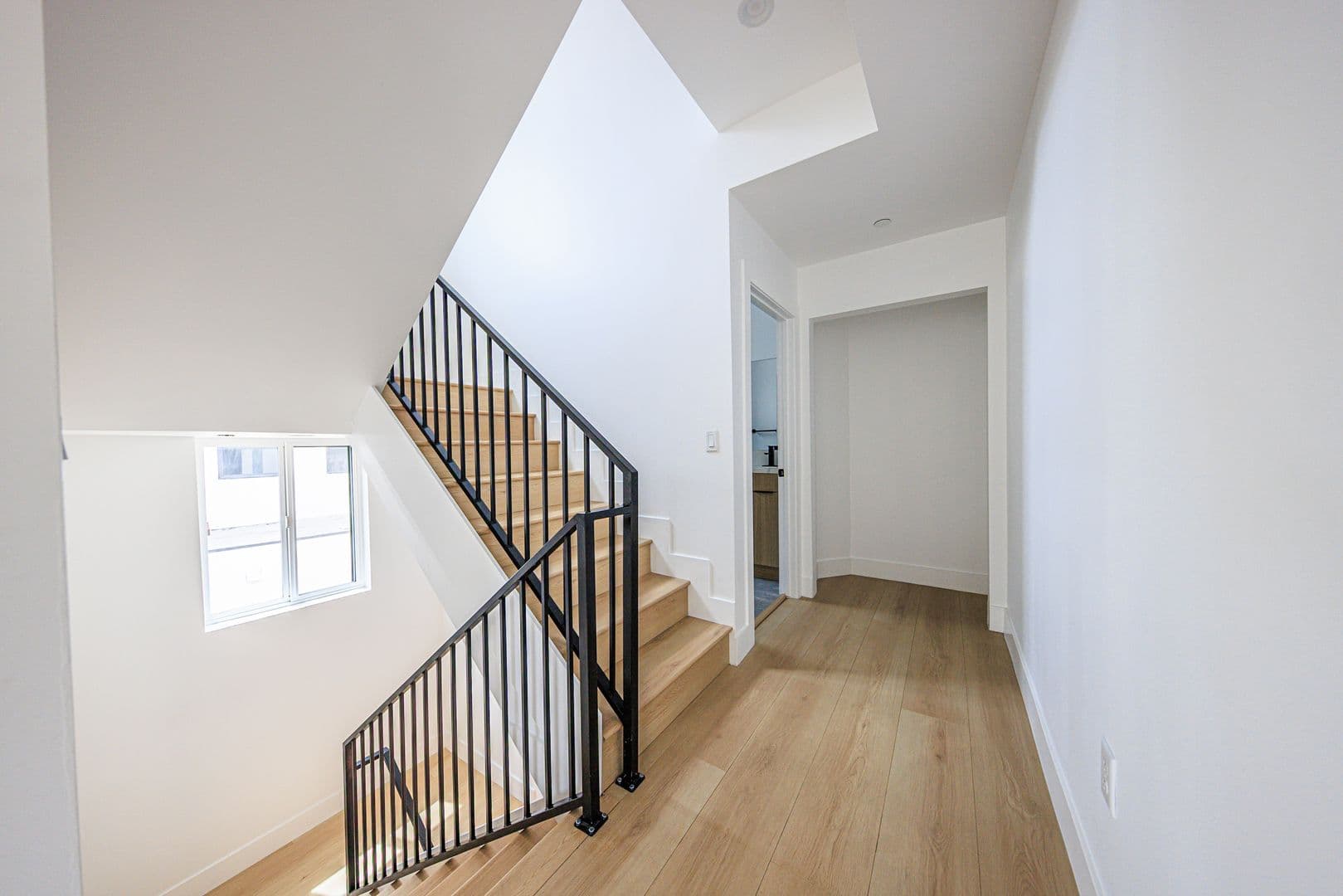 Los Angeles Apartment: 1015 S. Citrus Ave