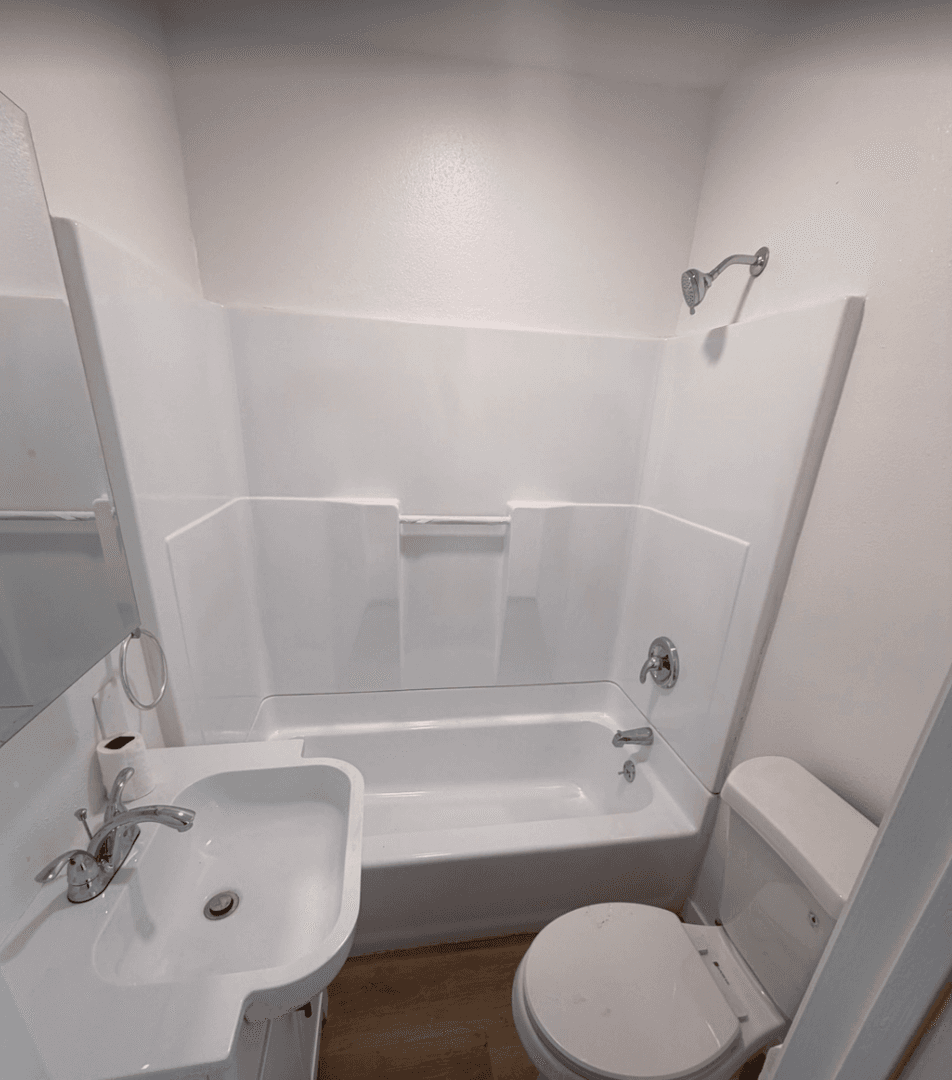 Commerce Apartment: 7139 Watcher St