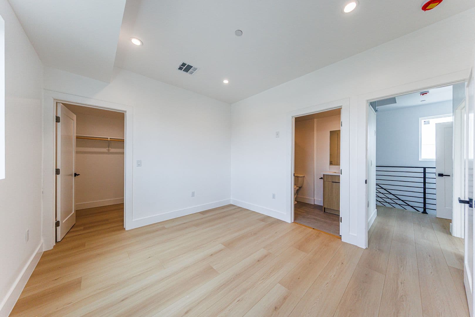 Los Angeles Apartment: 1065 S. Corning St