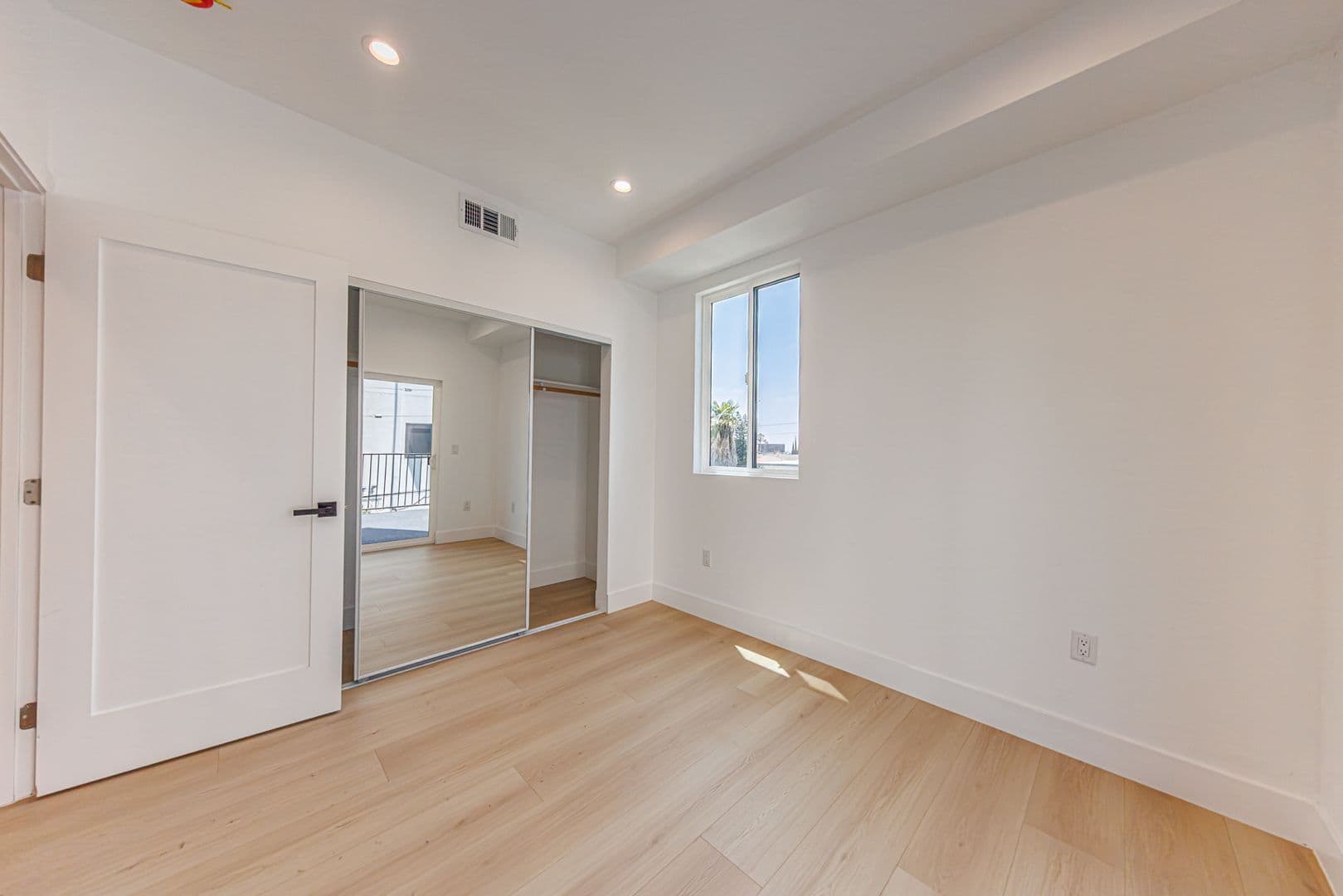Los Angeles Apartment: 1065 S. Corning St