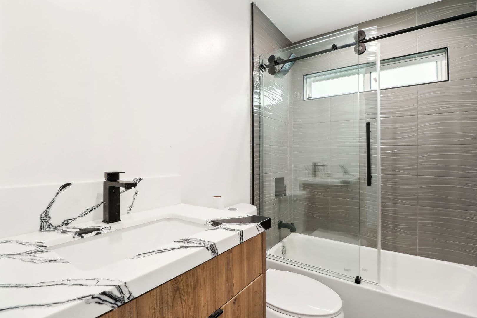 Los Angeles Apartment: 4512 St. Elmo Dr