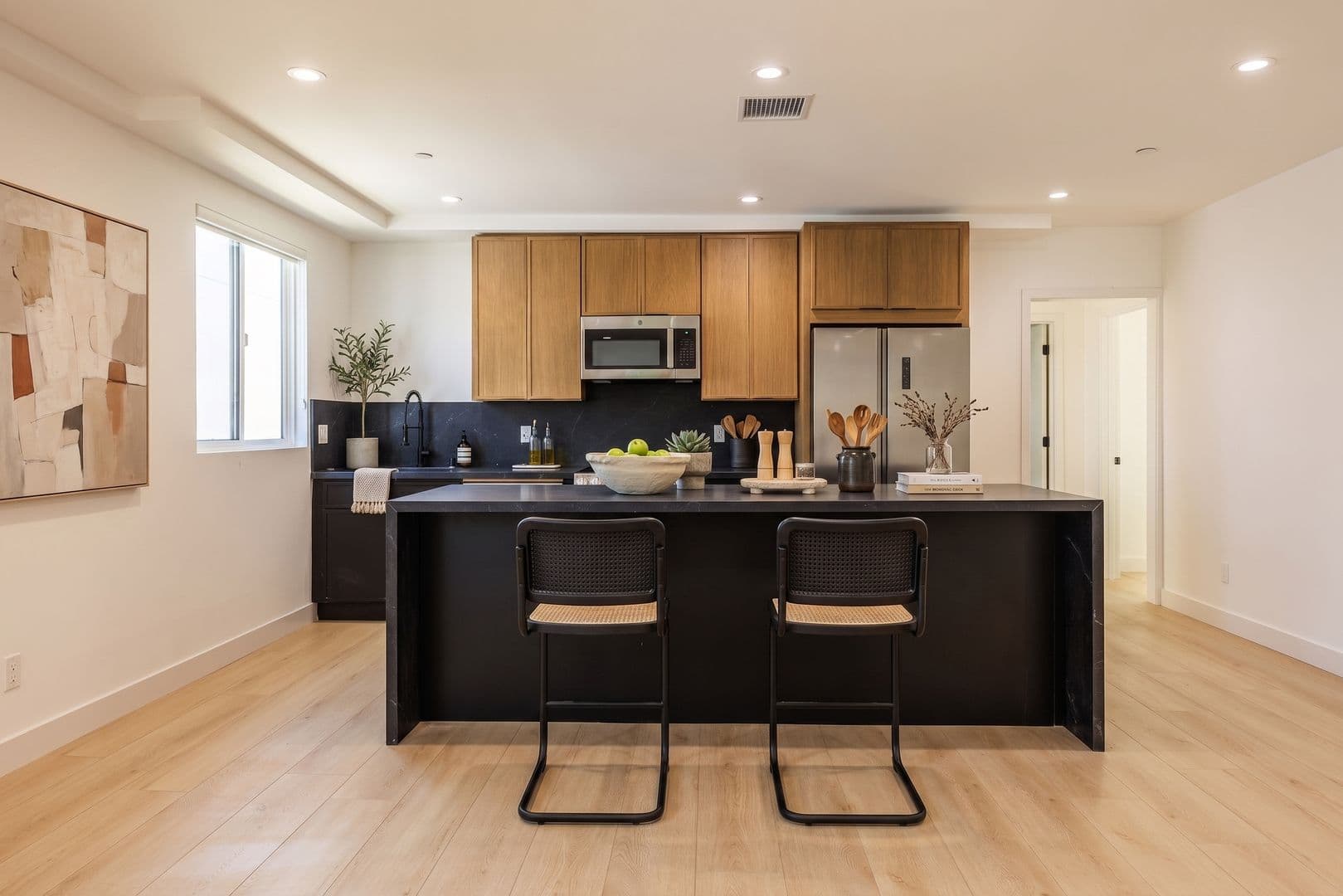 Los Angeles Apartment: 1021 S. Citrus Ave.