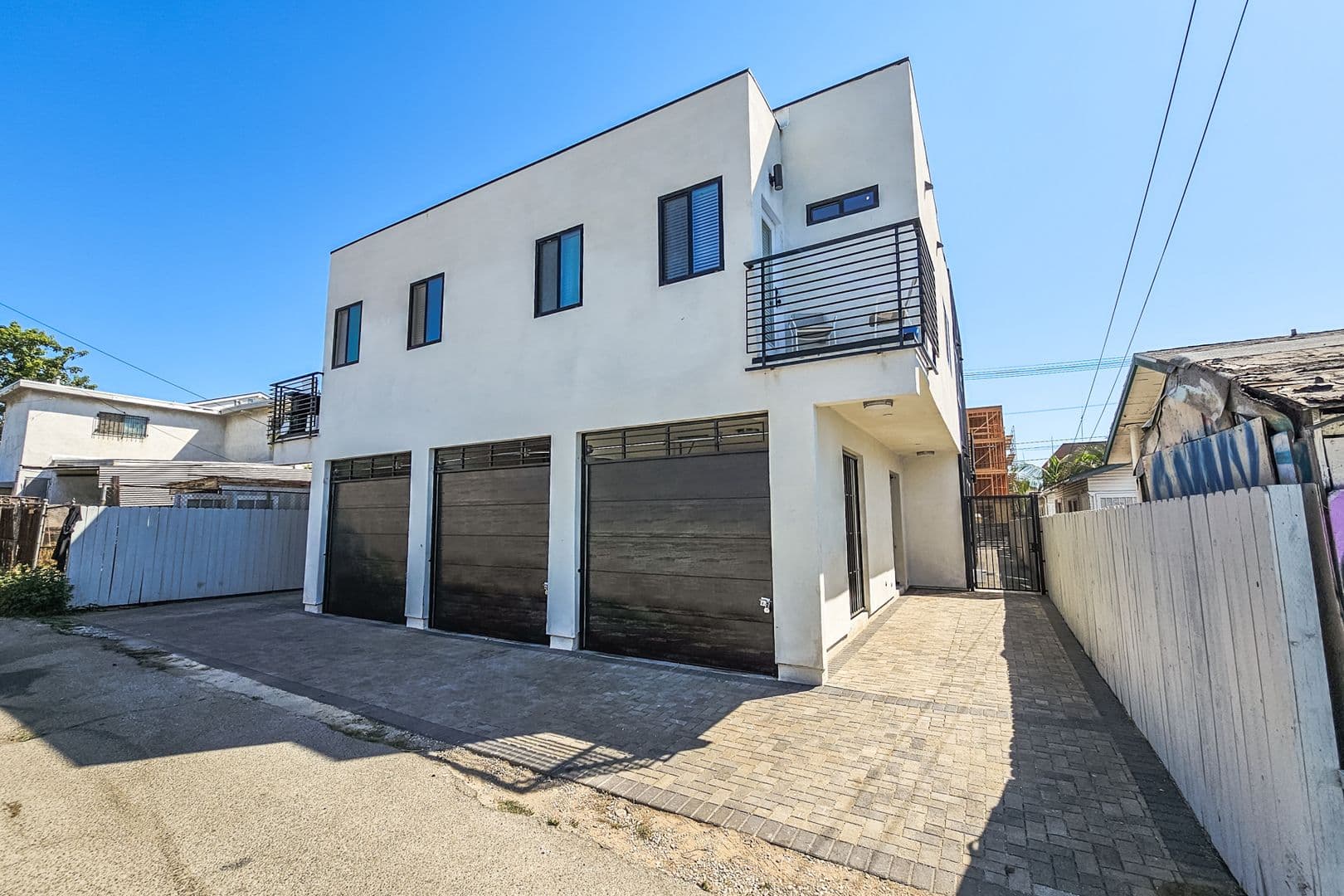 Los Angeles Apartment: 1731 S New Hampshire Ave