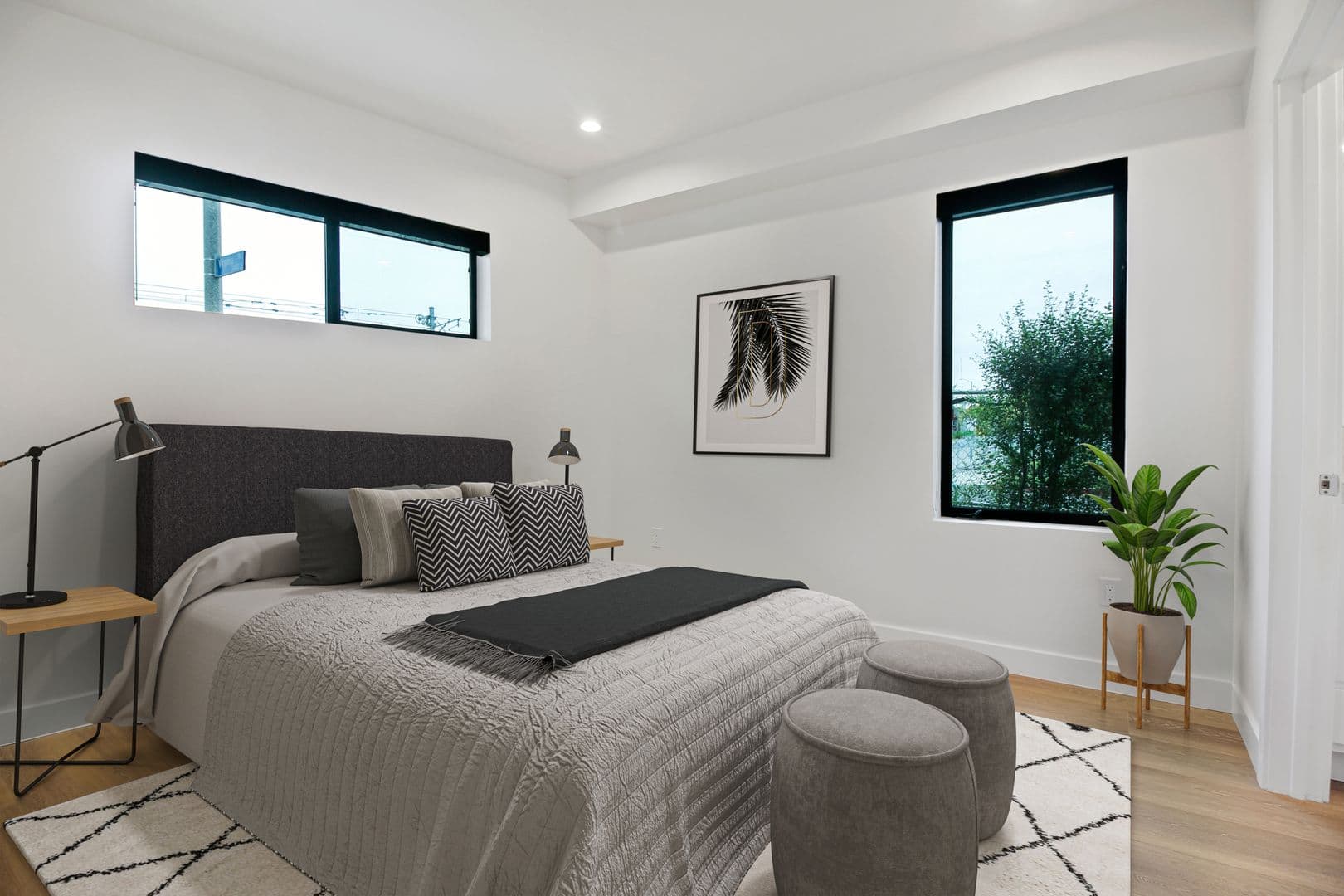 Los Angeles Apartment: 3460 Virginia Rd