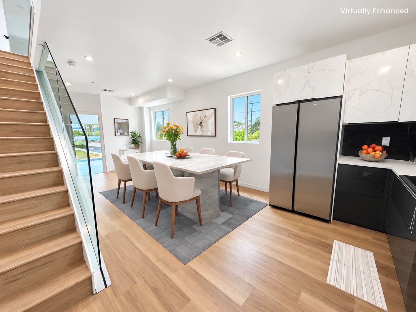 Los Angeles Apartment: 5526 Blackwelder St