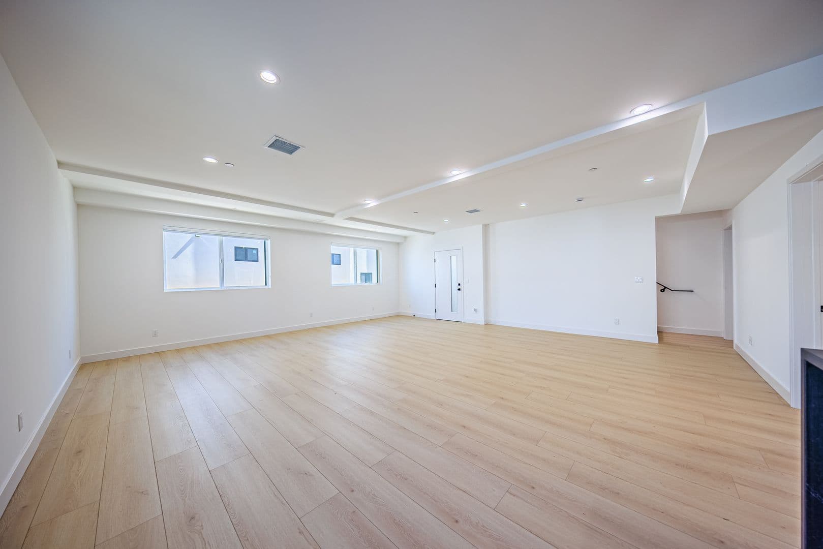 Los Angeles Apartment: 1021 S. Citrus Ave.