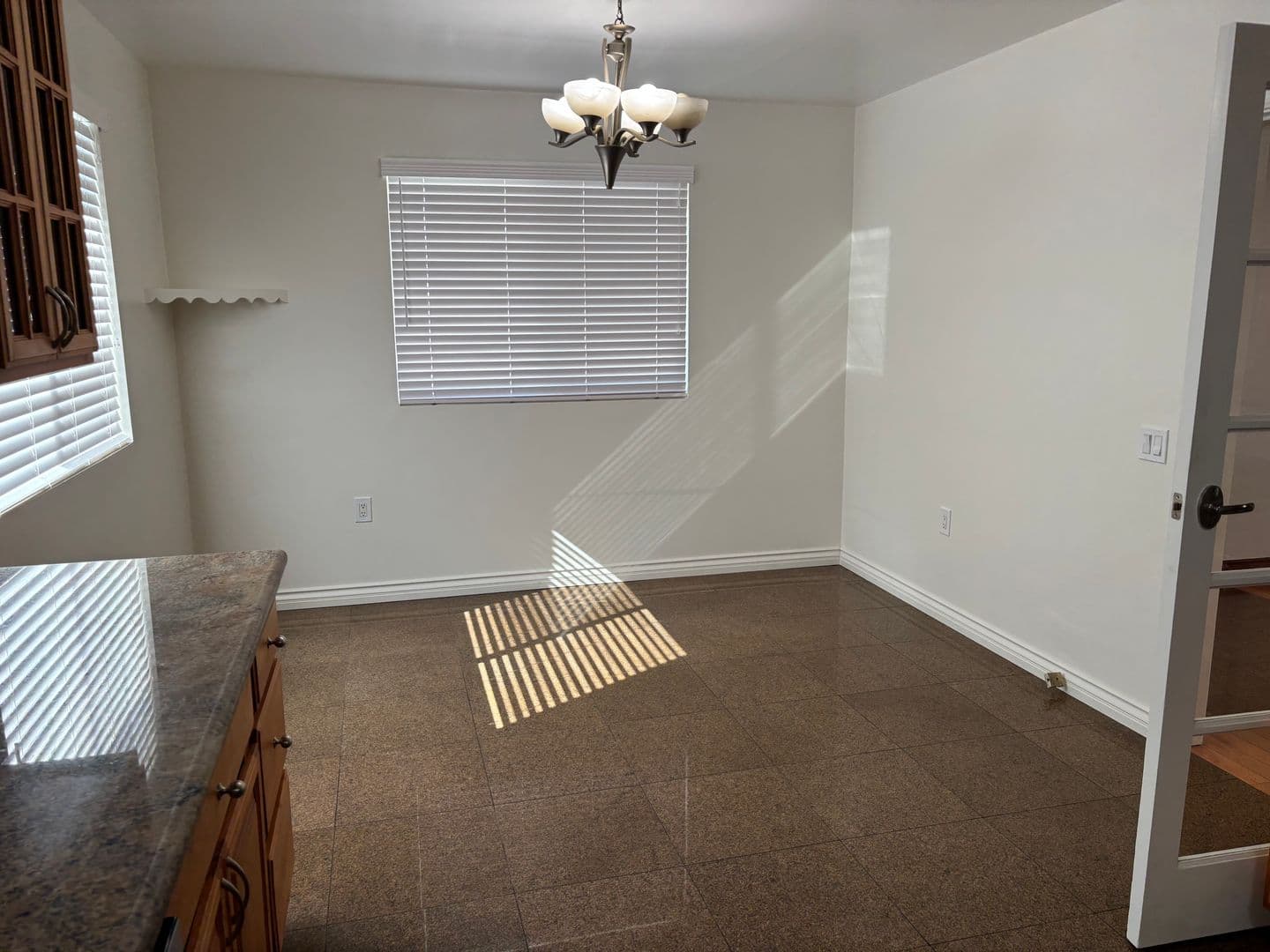 Sun Valley House: 11248 Lull Street