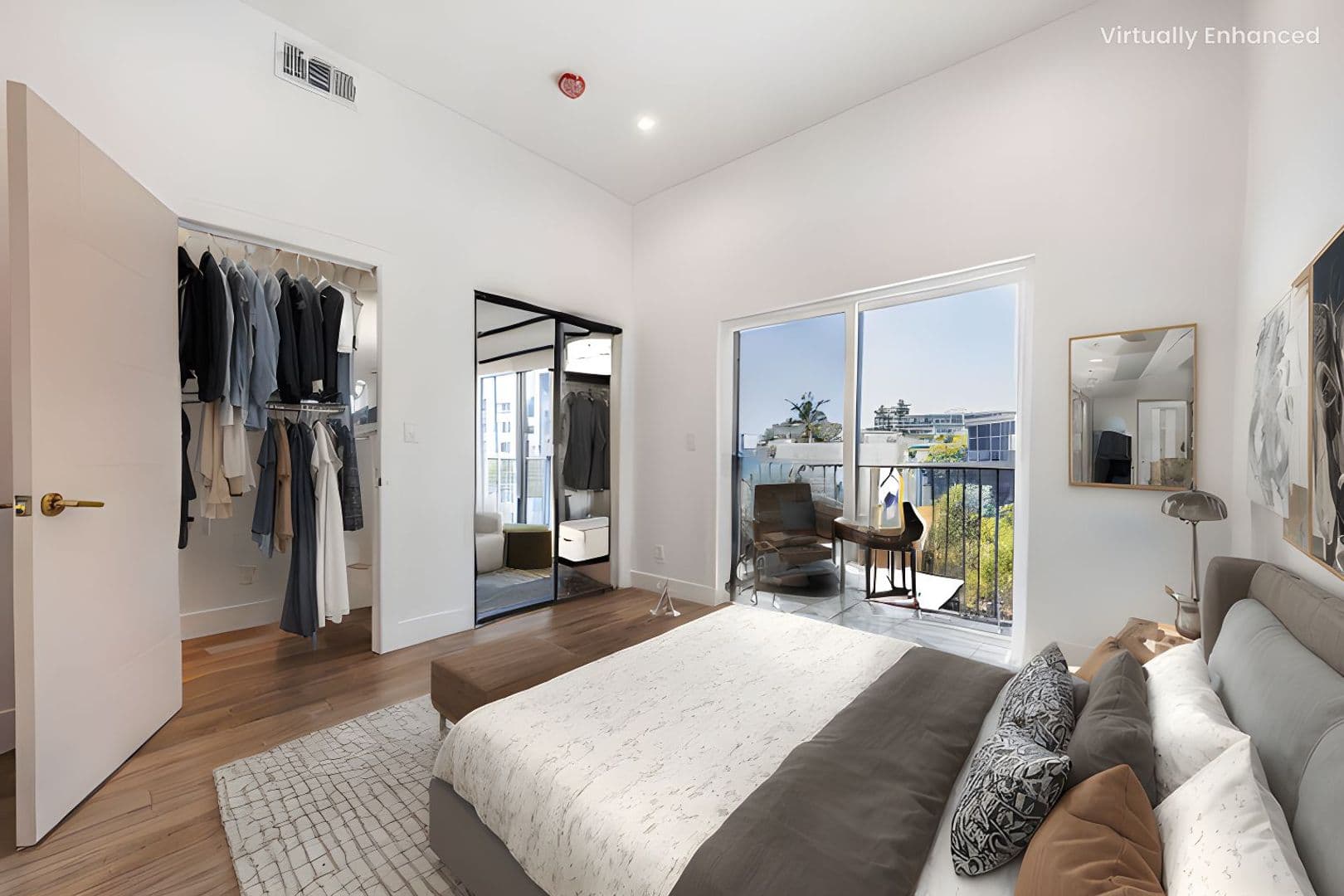 Los Angeles Apartment: 240 N Dillon St