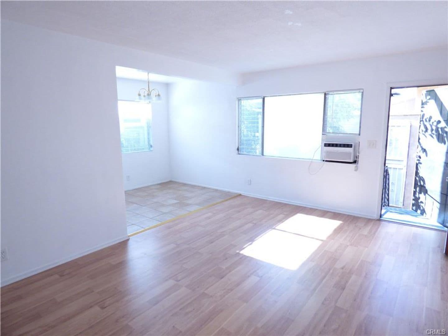 Los Angeles Apartment: 5832 Camerford Ave