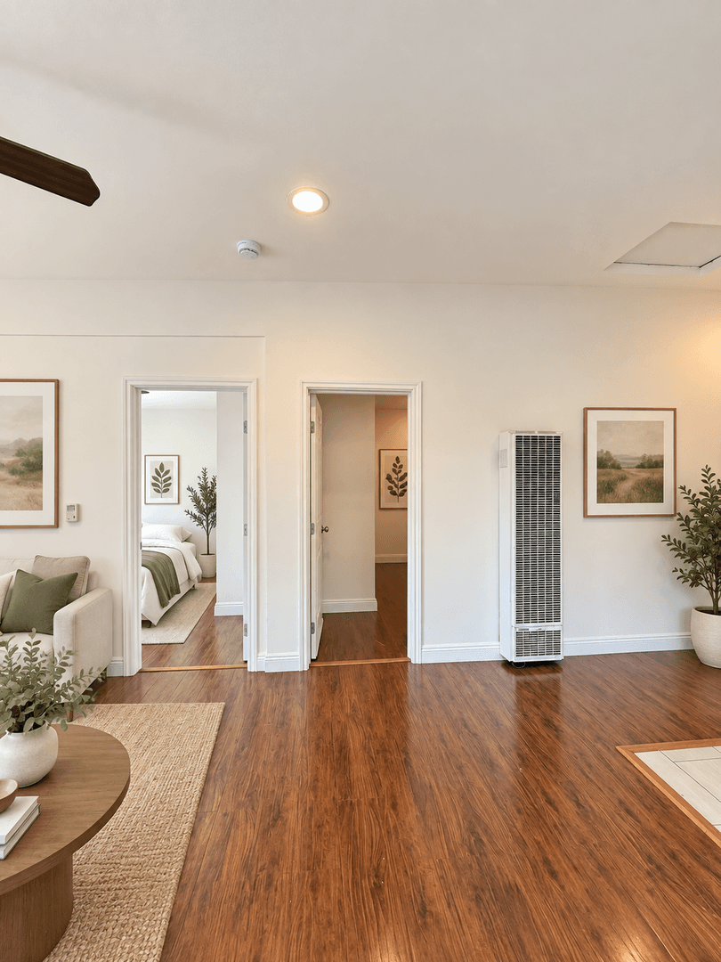 Los Angeles House: 783 E 47th St