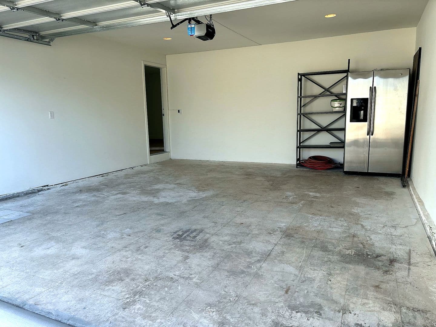 Sun Valley House: 11246 Lull Street