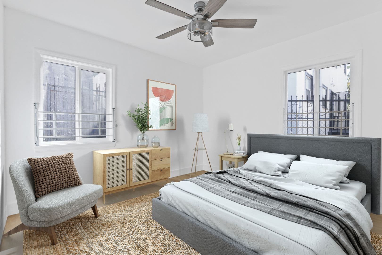 Los Angeles Apartment: 318 Columbia Ave