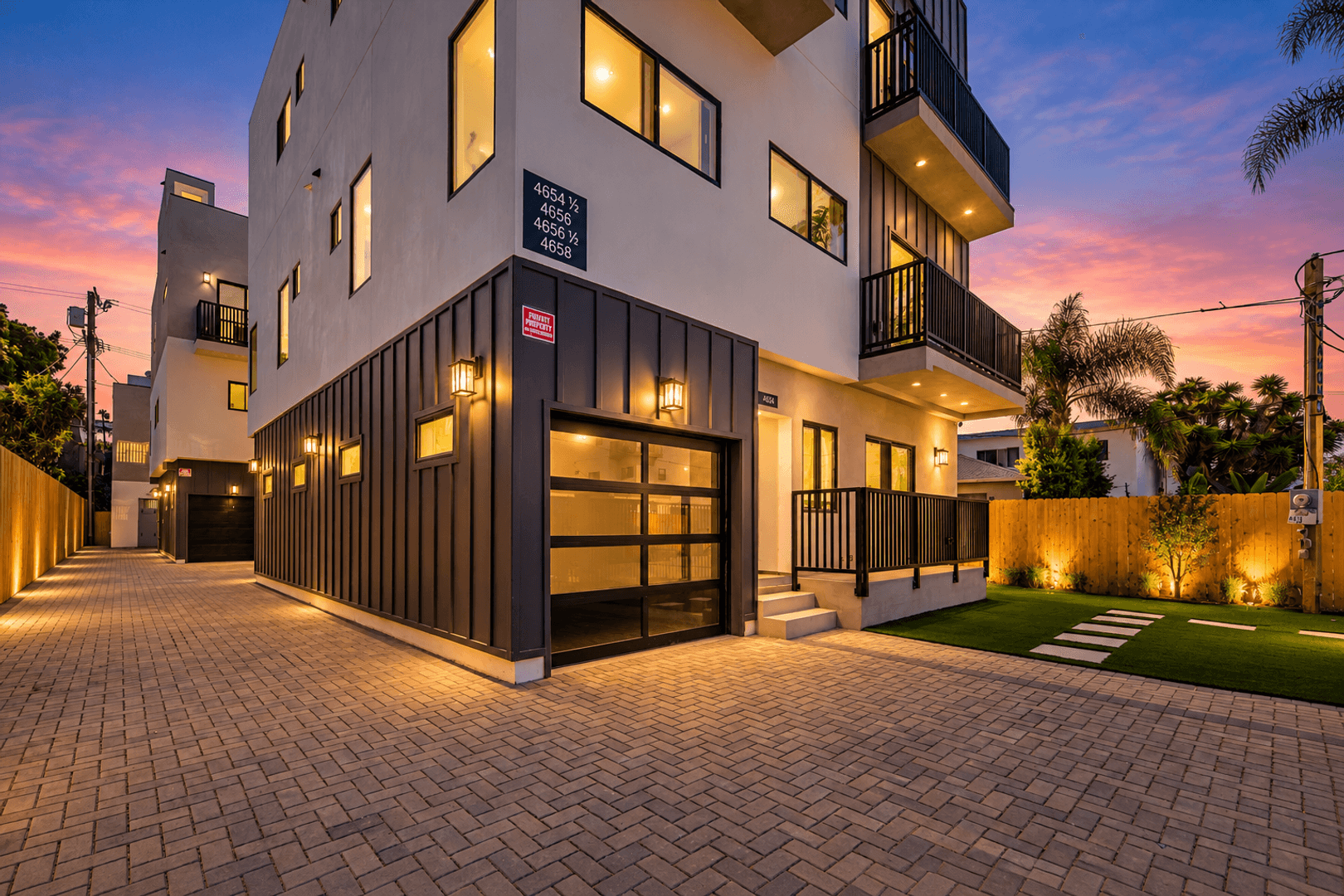 Los Angeles Apartment: 4654 Lomita St