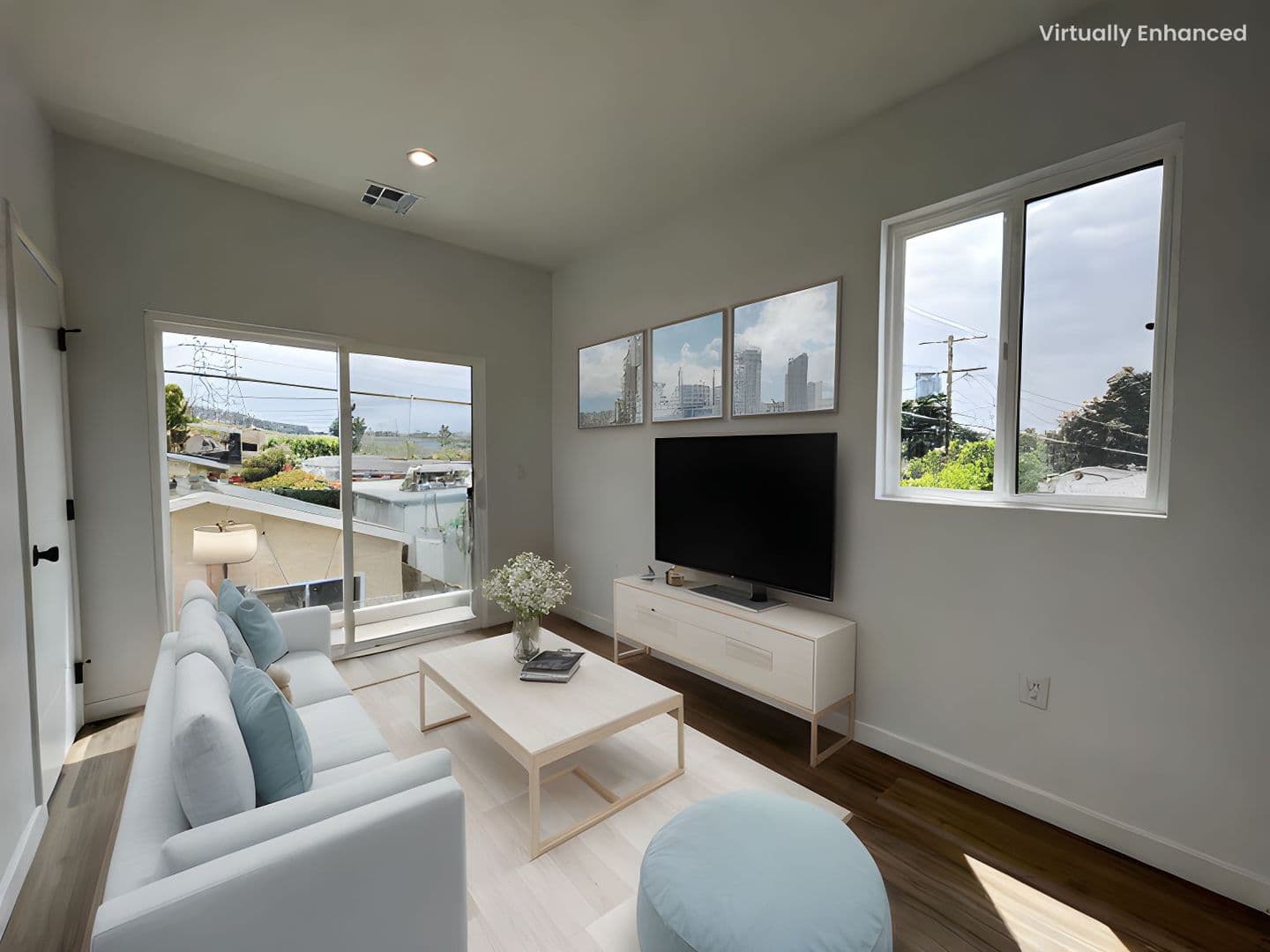 Los Angeles Apartment: 5526 Blackwelder St