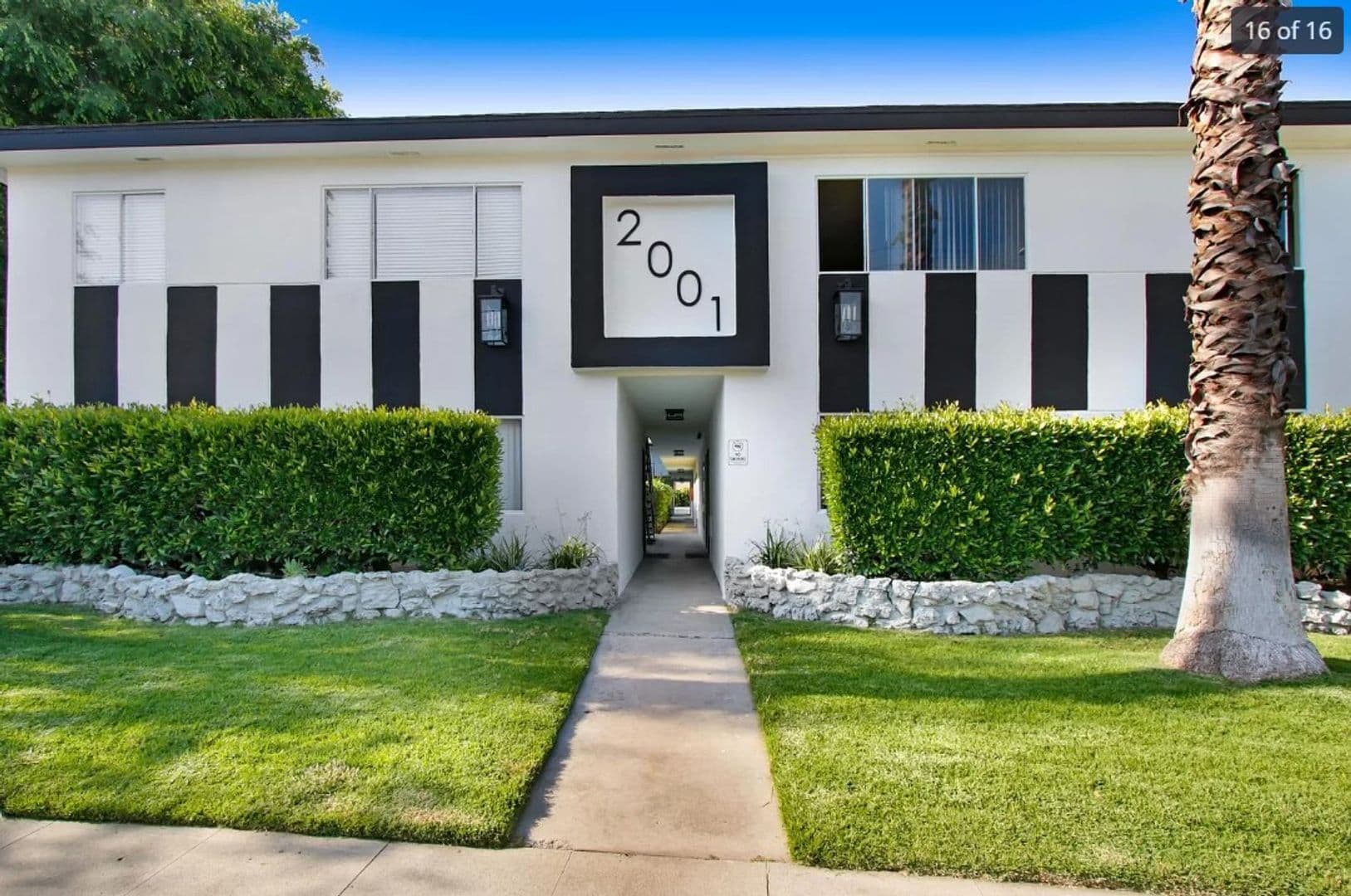 Burbank Apartment: 2001 Peyton Ave
