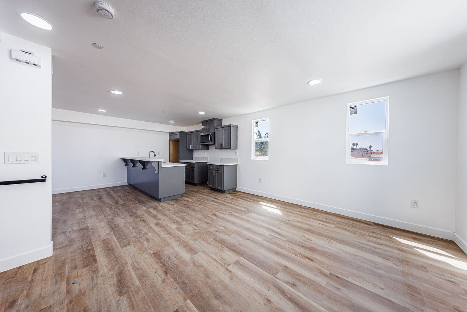 Los Angeles Townhome: 5327 Geer St